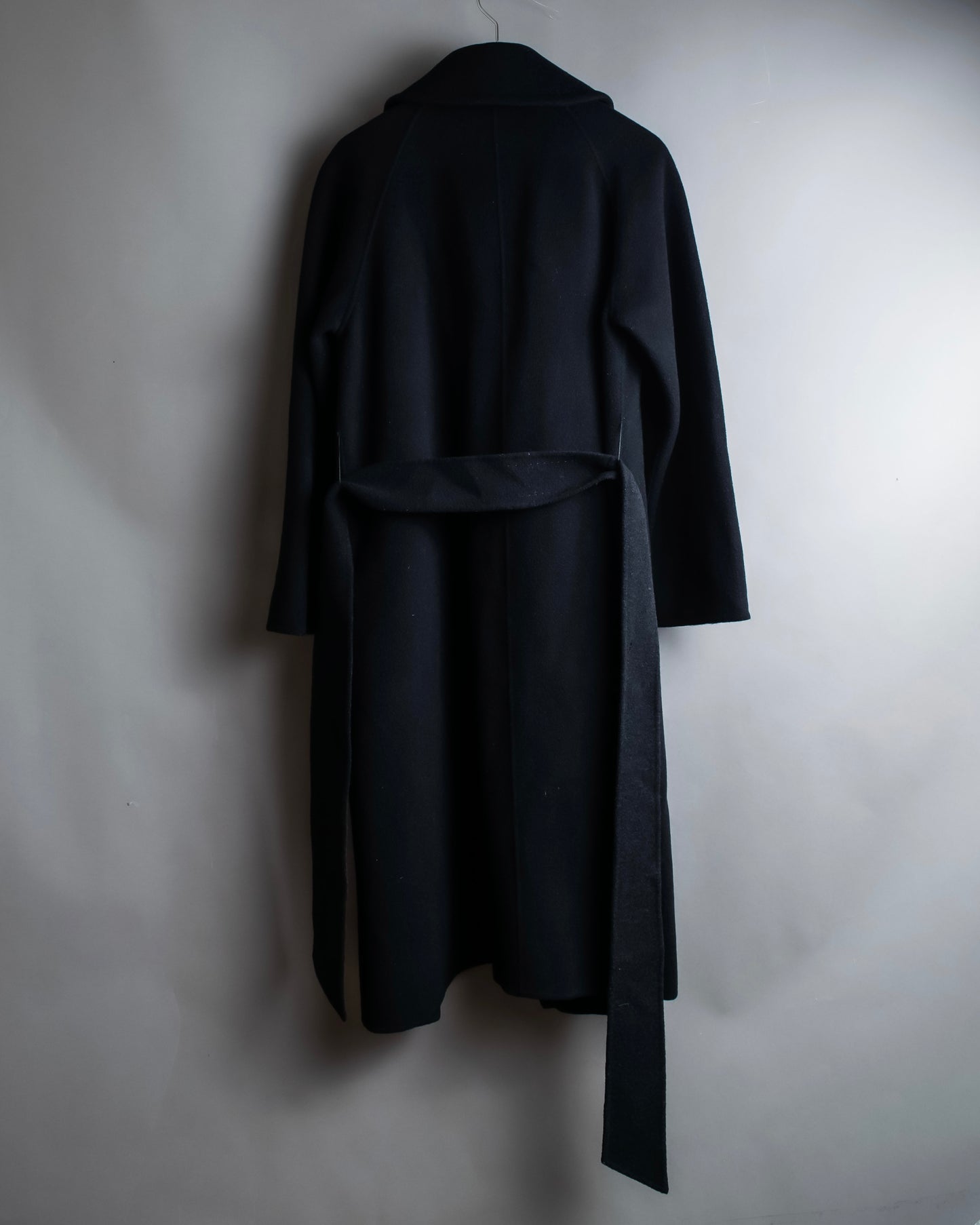 "Vintage large lapel design belted long gown coat"