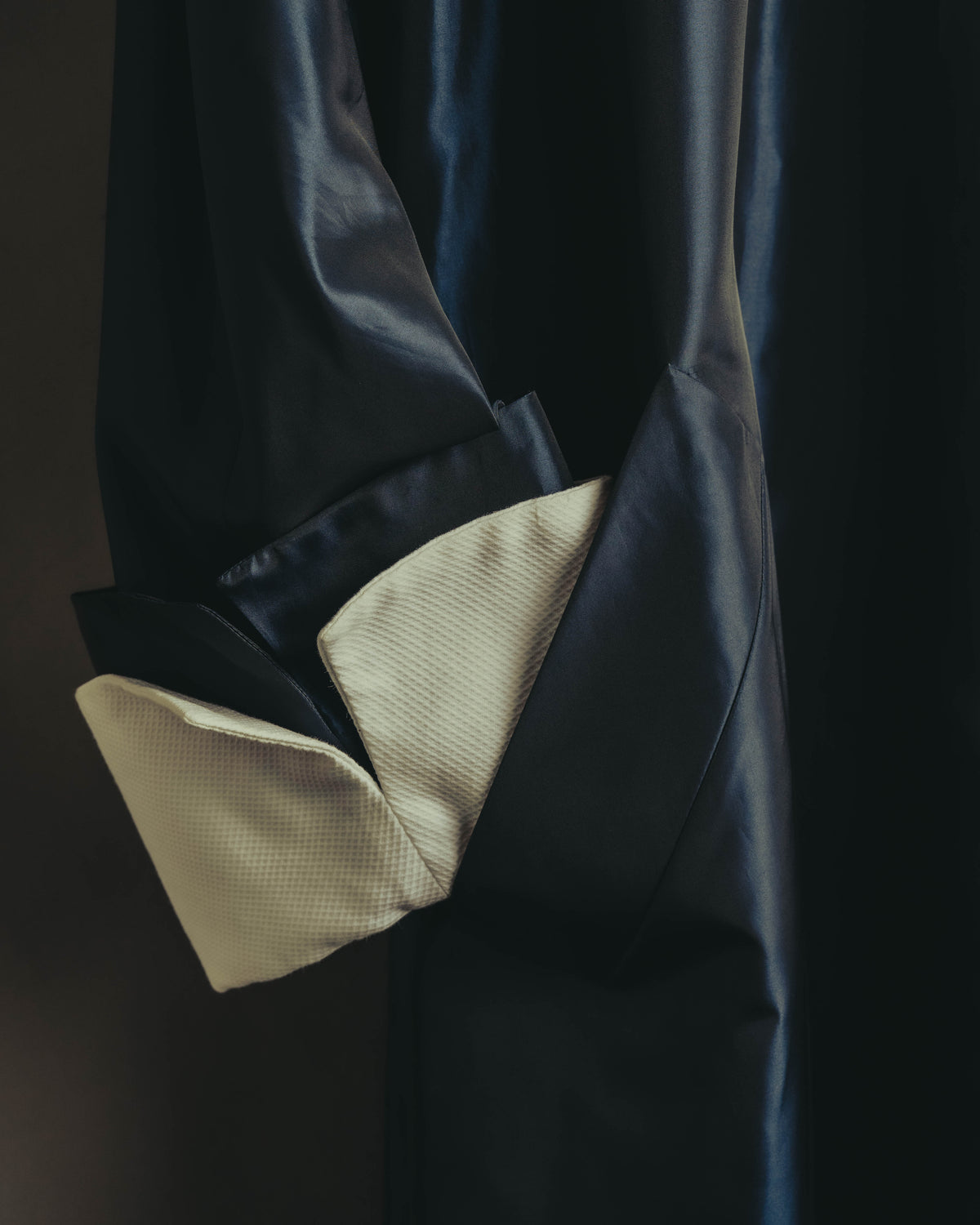 "CELINE" 70's-80's Dramatic contrast collar long coat