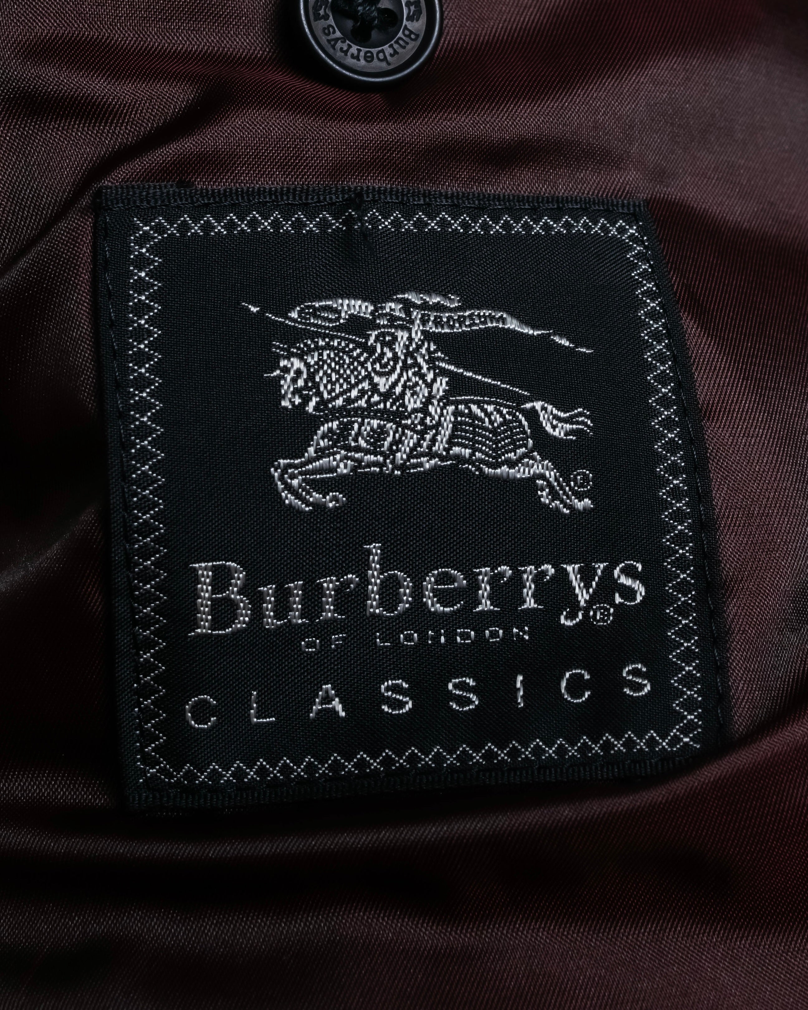 "Burberrys" Peaked lapel designed single 3B tailored jacket setup