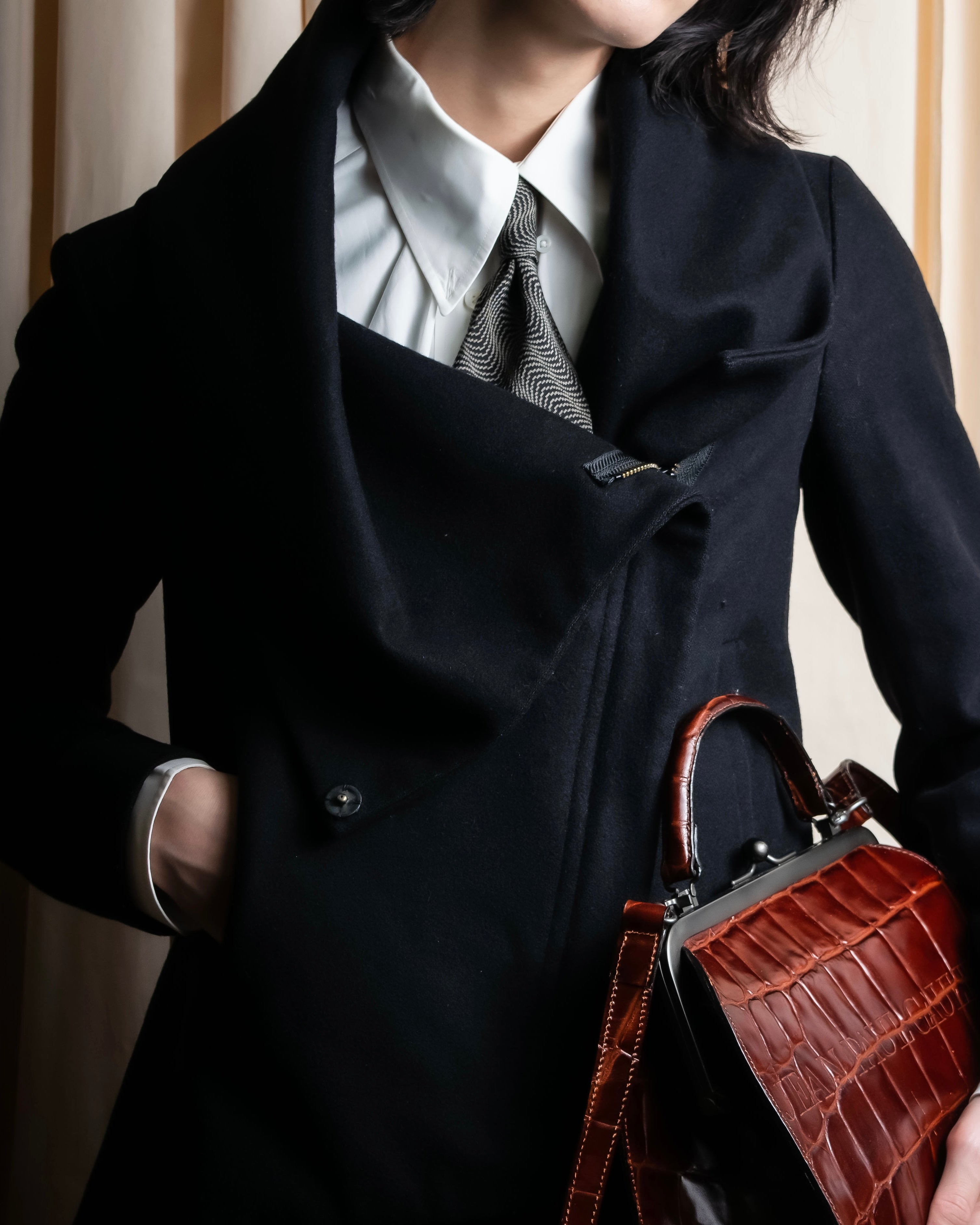 "GIORGIO ARMANI" Finely swaying wave pattern necktie