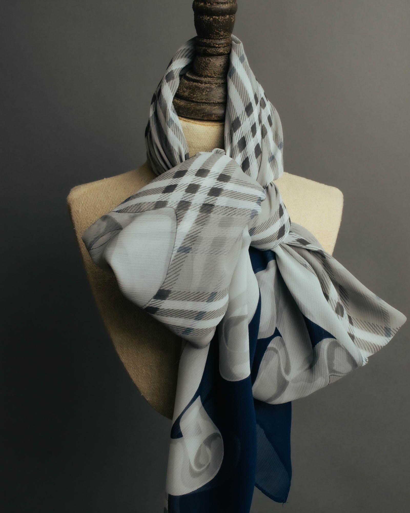 "Burberrys" 80's-90's Lightweight checked scarf