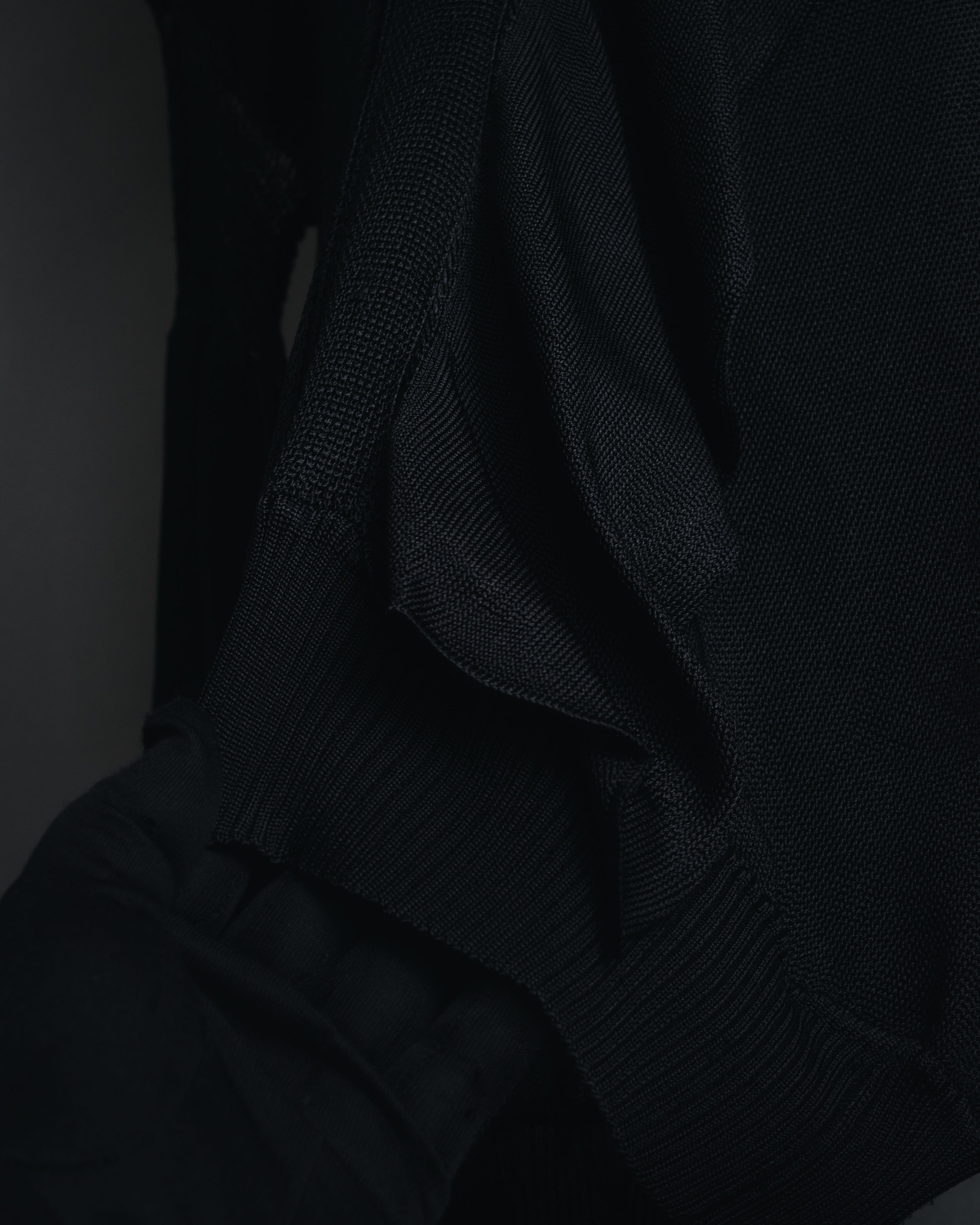 "Christian Dior BOUTIQUE" 2007’s draped viscose mesh-panel pullover