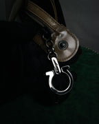 “Salvatore Ferragamo” 90’s-00’s glossy gancini shoulder bag