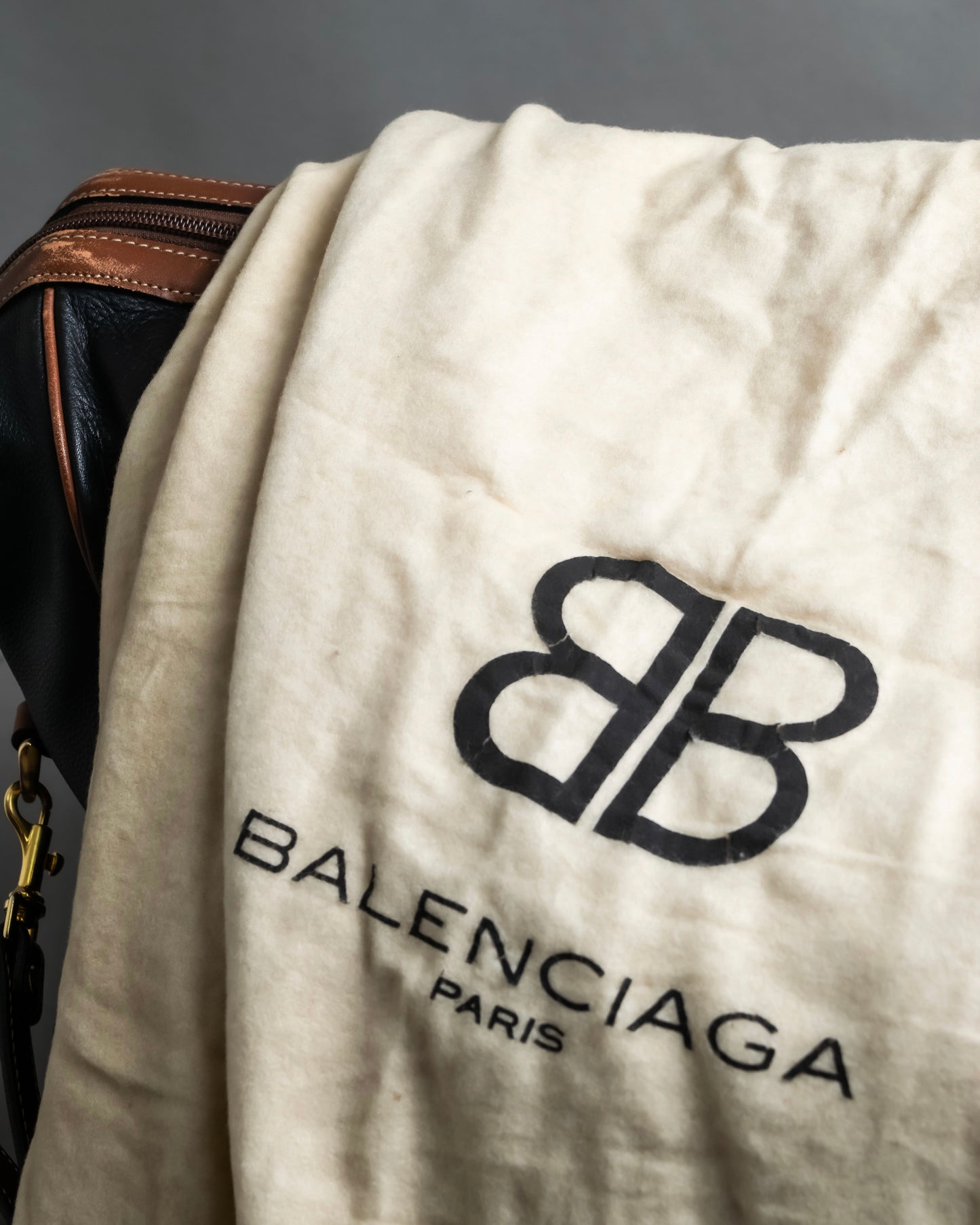 "BALENCIAGA" Leather piping one handle boston bag