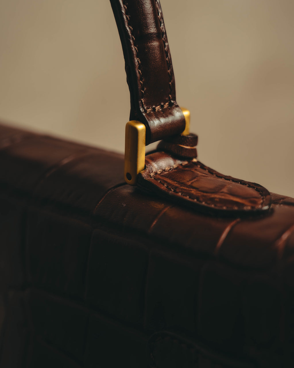 -SPECIAL- "CRISTIAN FLORENCE" 90's-00's Classic crocodile embossed leather structured top handle bag