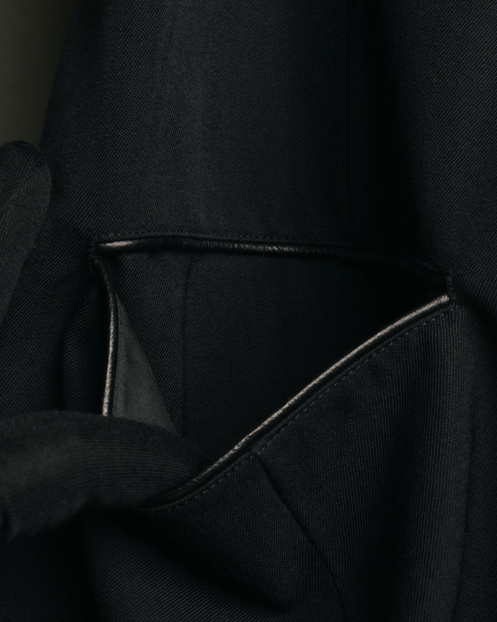 -SPECIAL- “Y’s” 90’s long tailored leather-trimmed vest
