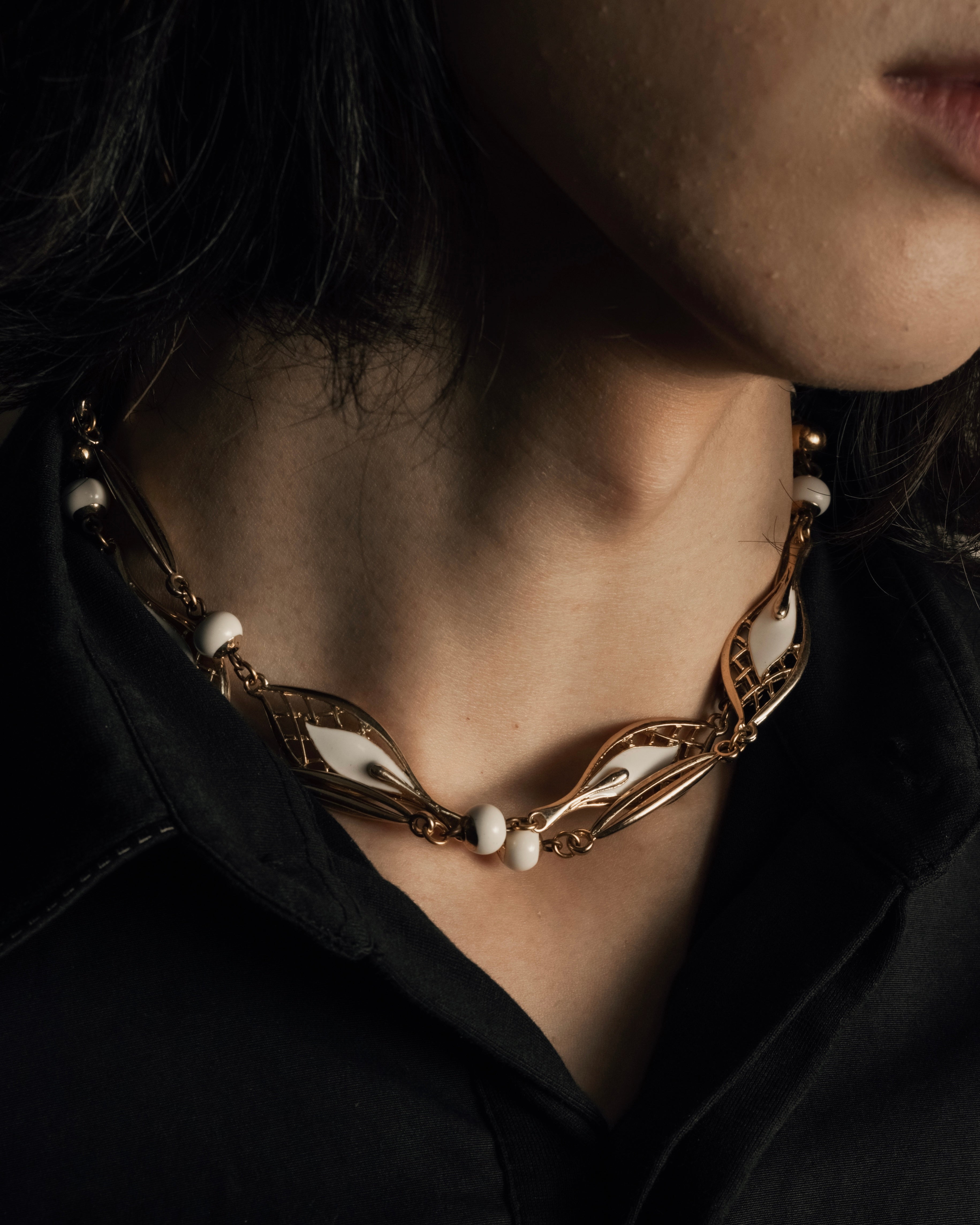 "BALENCIAGA" Leaf motif bijou santoire necklace