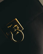 "Salvatore Ferragamo" 90's-00's Structured leather top handle handbag