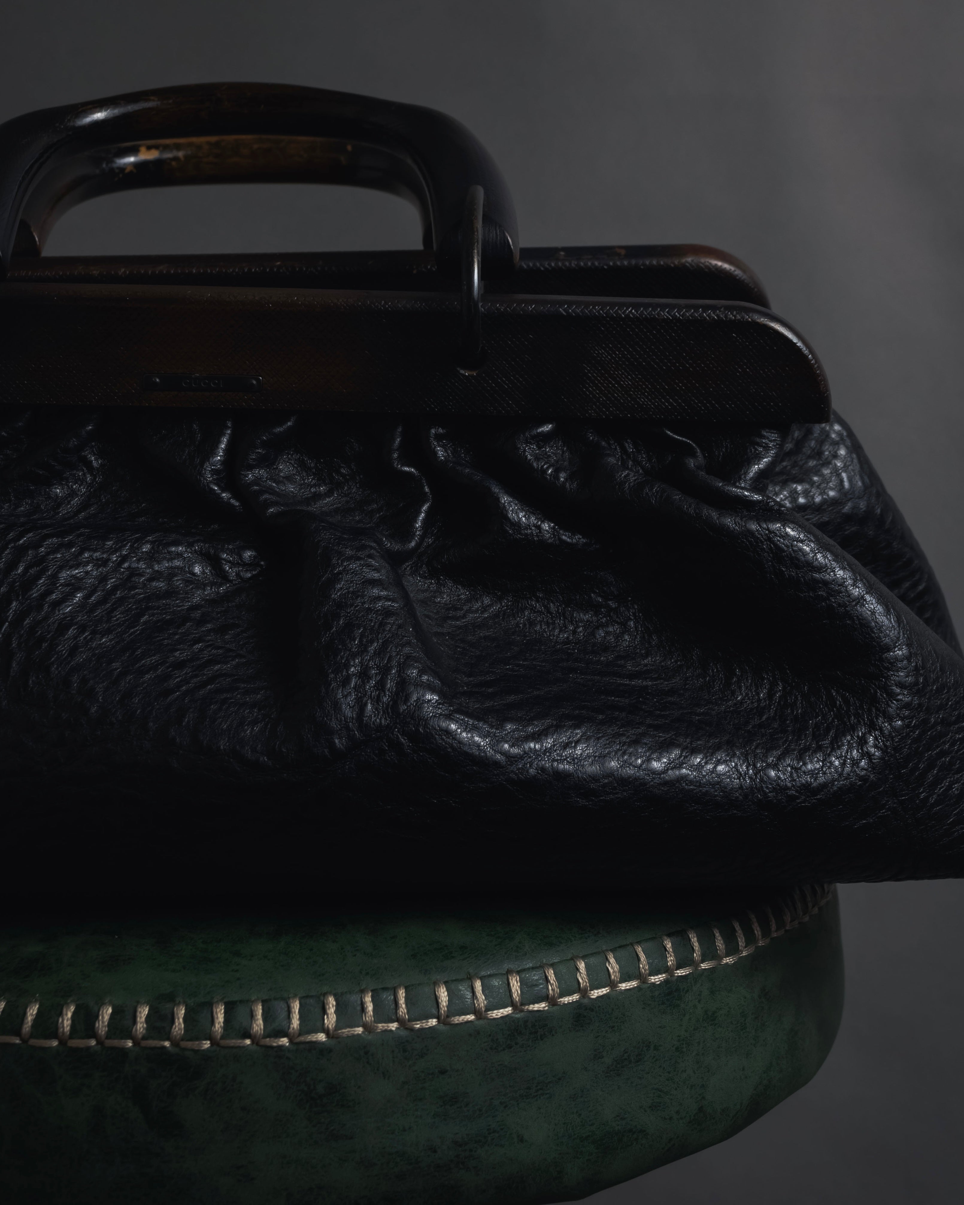 -SPECIAL- "GUCCI"
90’s-00’s Wood handle frame bag