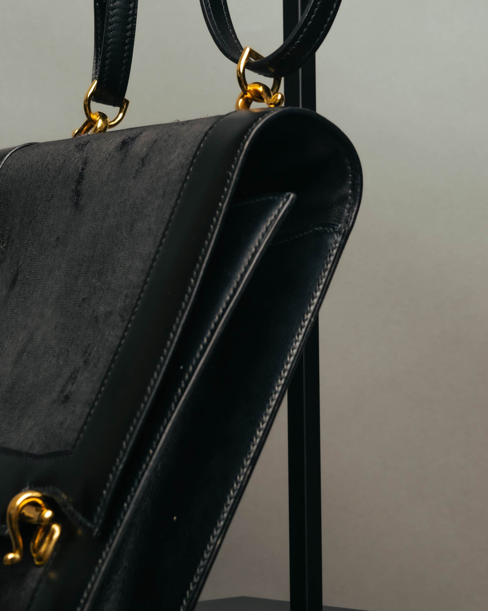 -SPECIAL- “HERMÈS” 80’s-90’s Camargue black leather and canvas shoulder bag