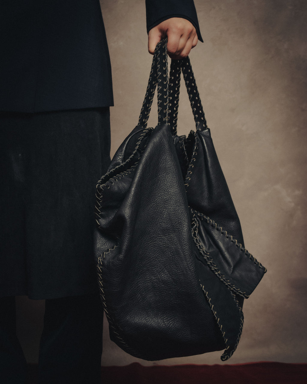 -SPECIAL- “VALENTINO GARAVANI” 2006-2009 Histoire whipstitch leather tote bag