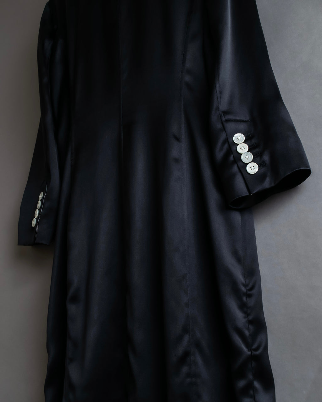 "THOM BROWNE" Shiny long hidden button shirt