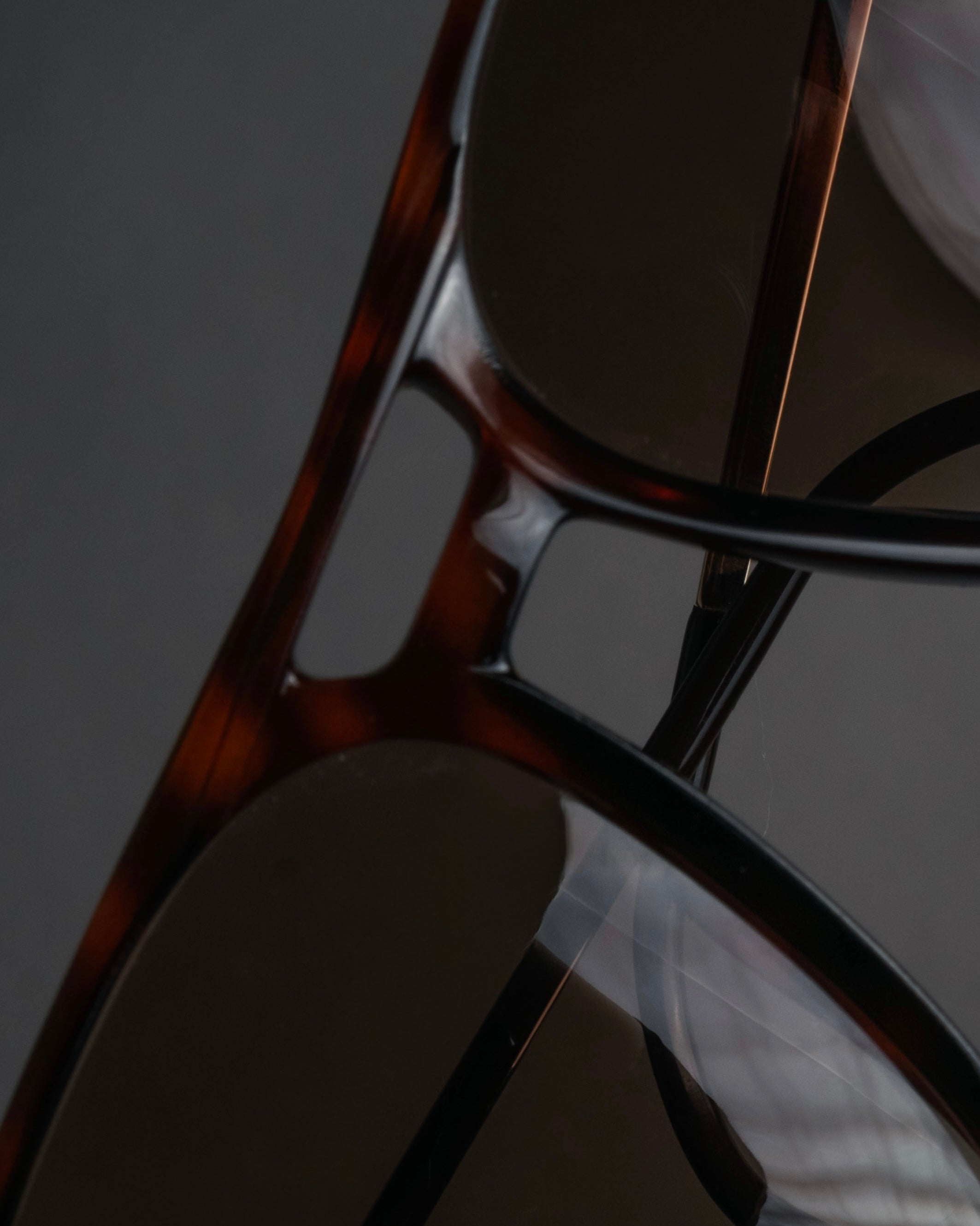 “Christian Dior MONSIEUR”
80’s Oversized aviator sunglasses