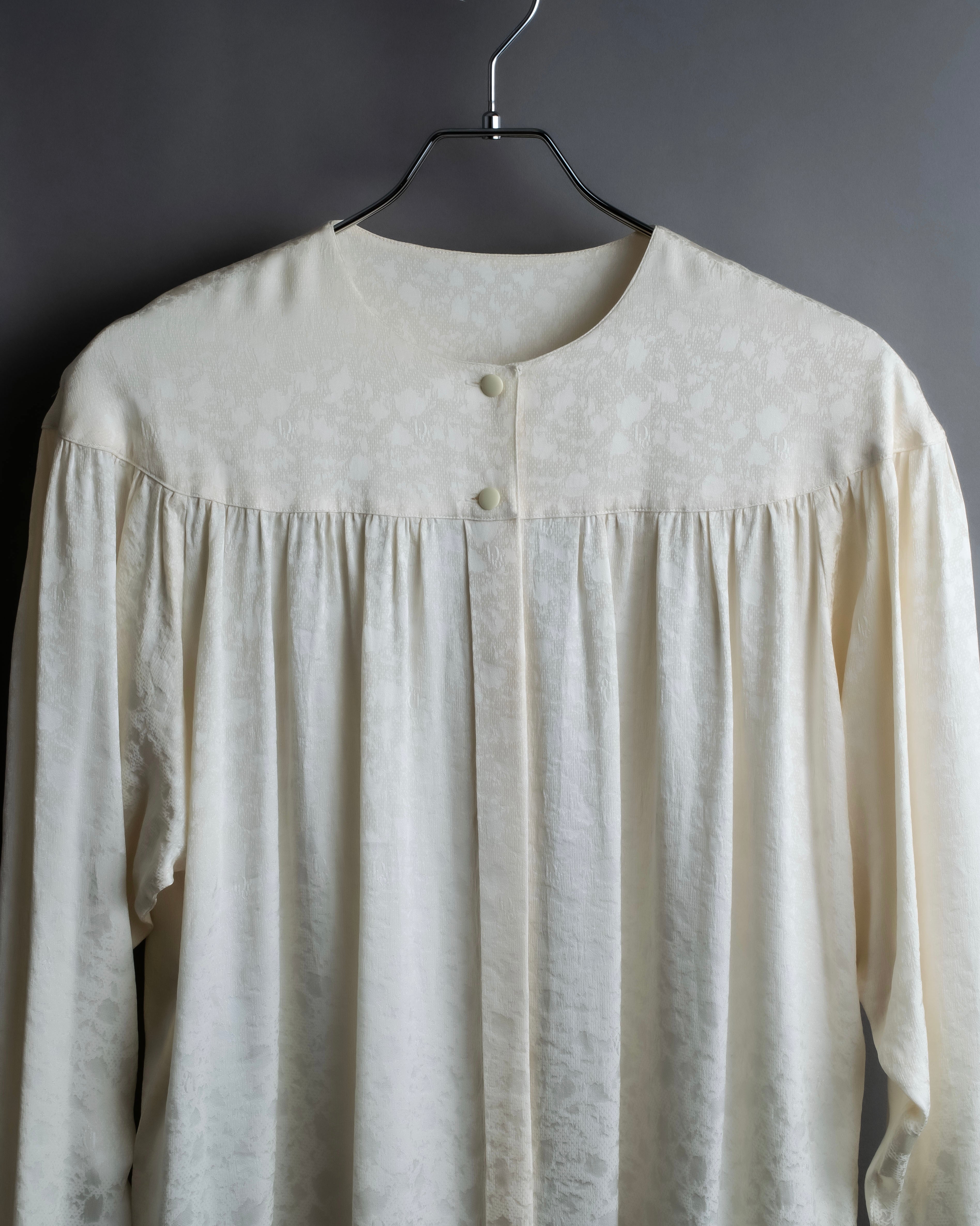 "Christian Dior" Shiny off-white shirt
