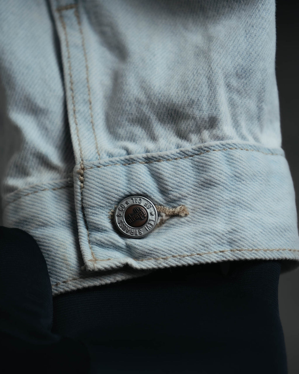 -MOOD MILLÉSIMES- “Levi’s SilverTab” 2010’s-20’s silvertab cropped light wash denim jacket