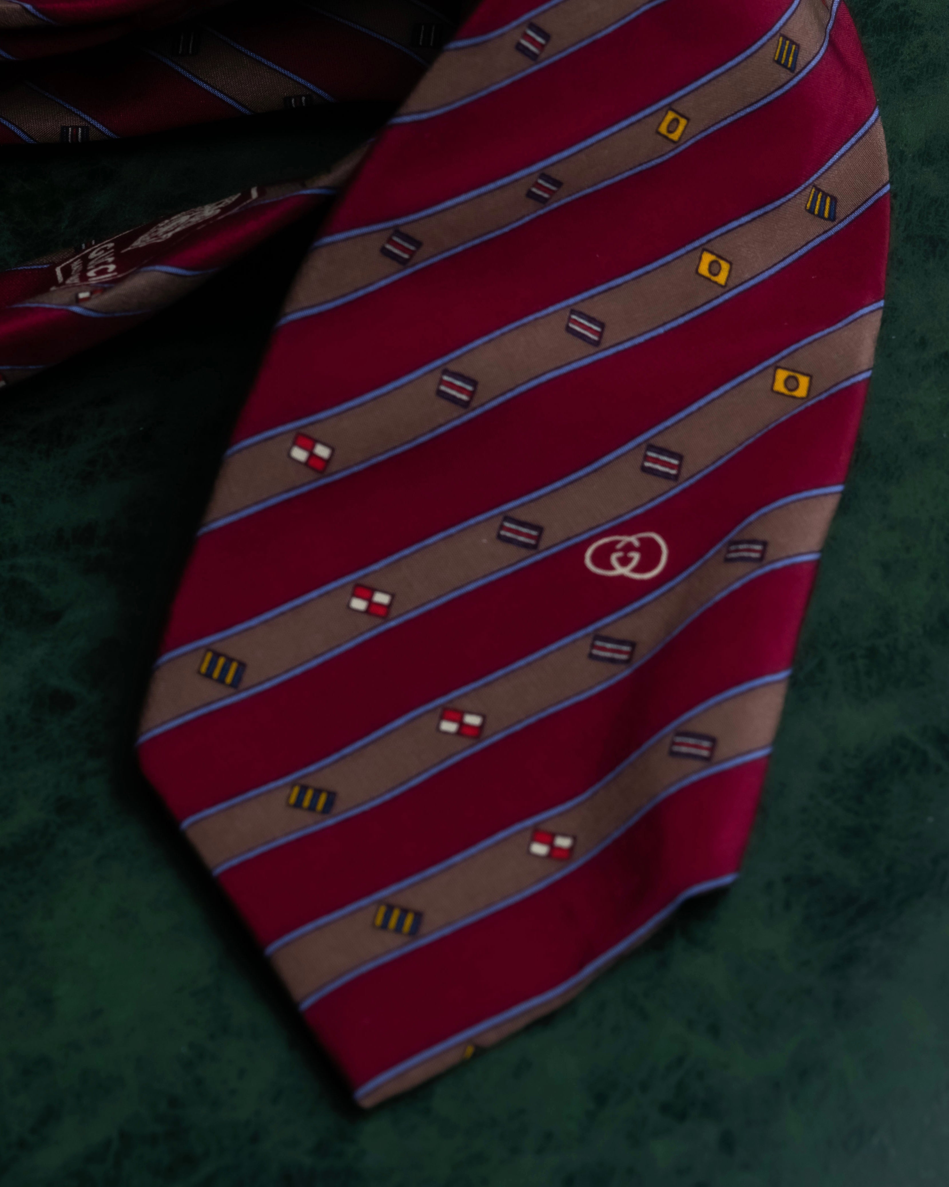 "GUCCI" Burgundy color diagonal stripe silk neck tie
