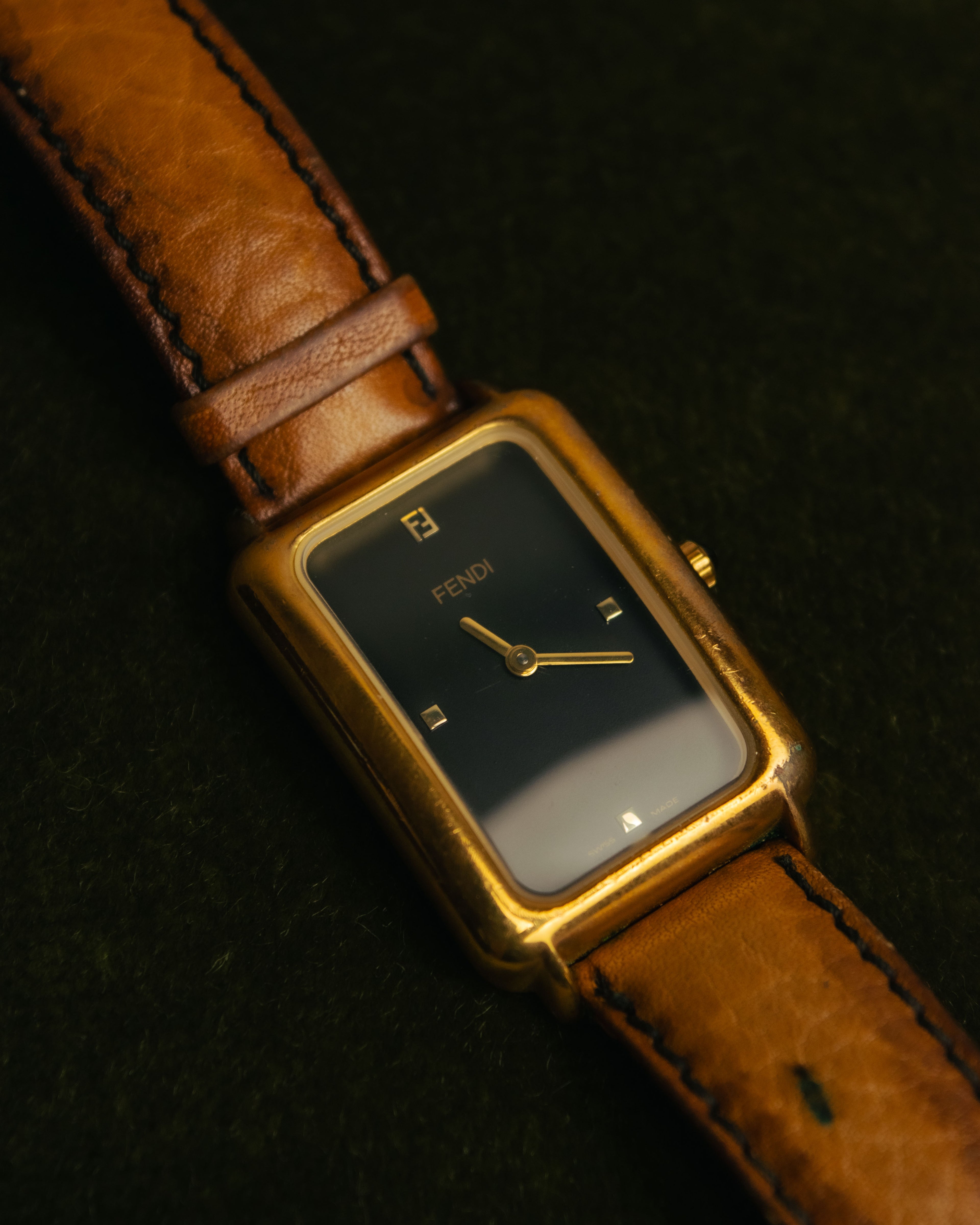 “FENDI” 80’s-90’s Rectangular quartz leather watch