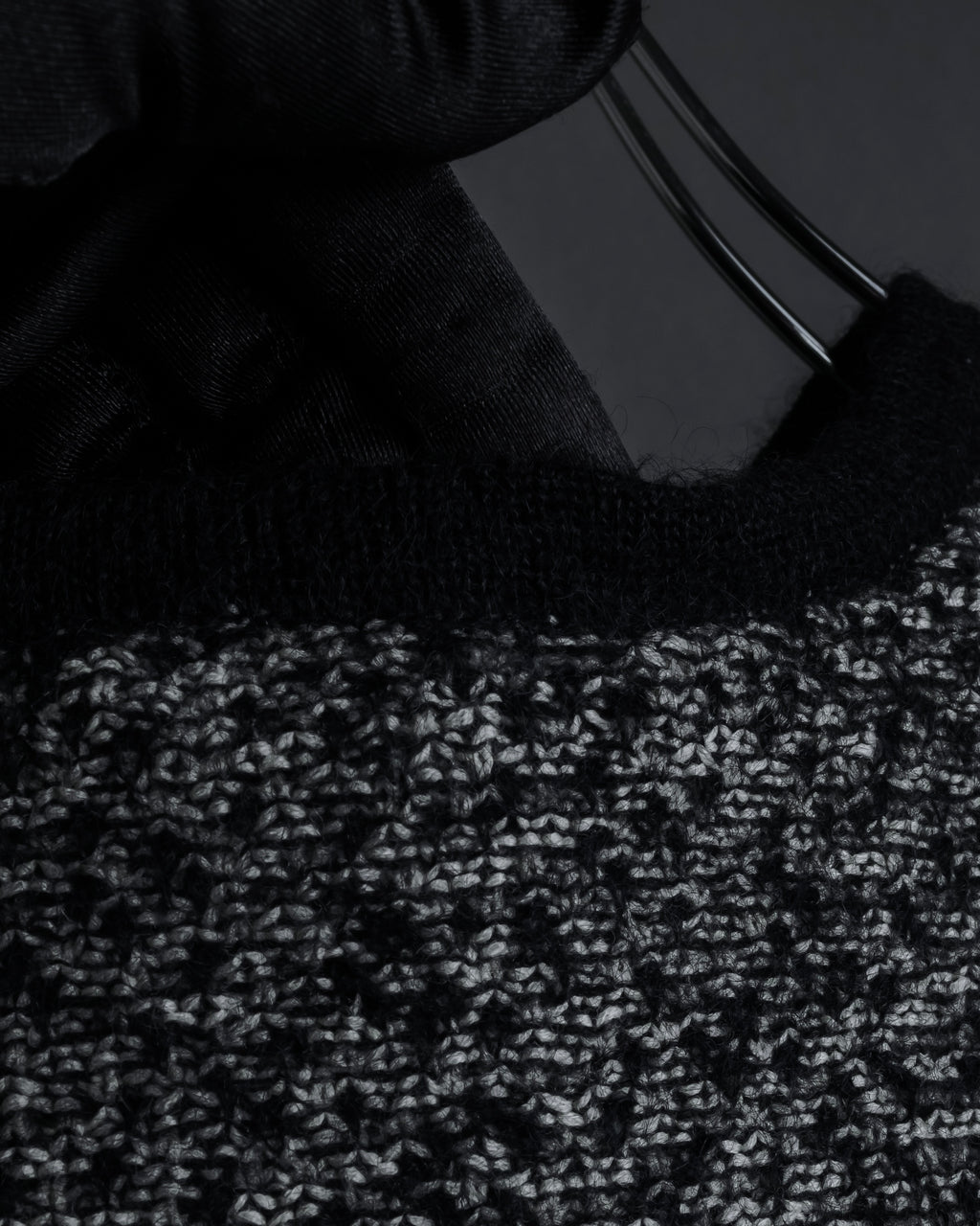 "Christian Dior PRETA PORTER"
Ribbon design mixed yarn knit pullover