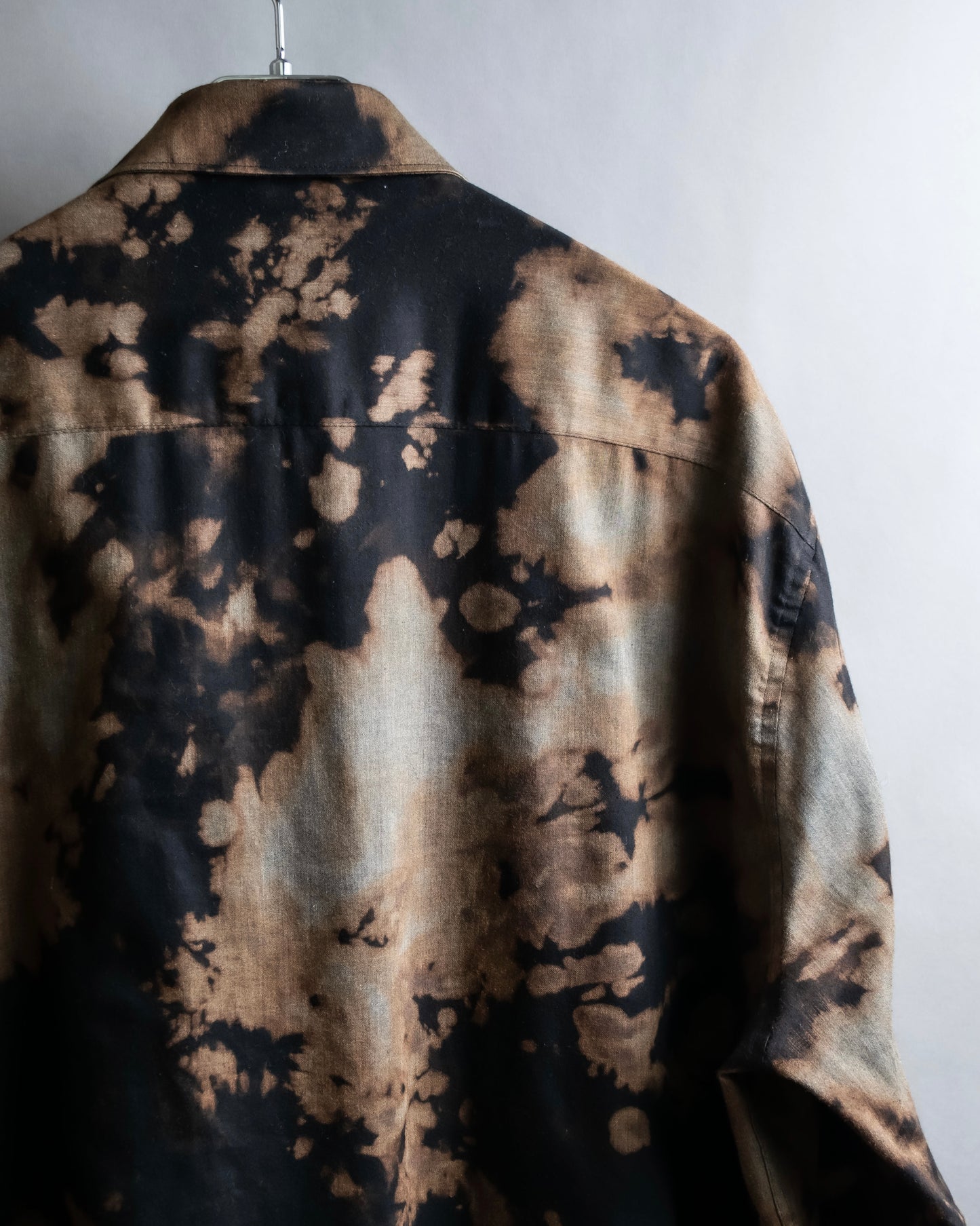 "Vintage tie-dye oversized shirt"