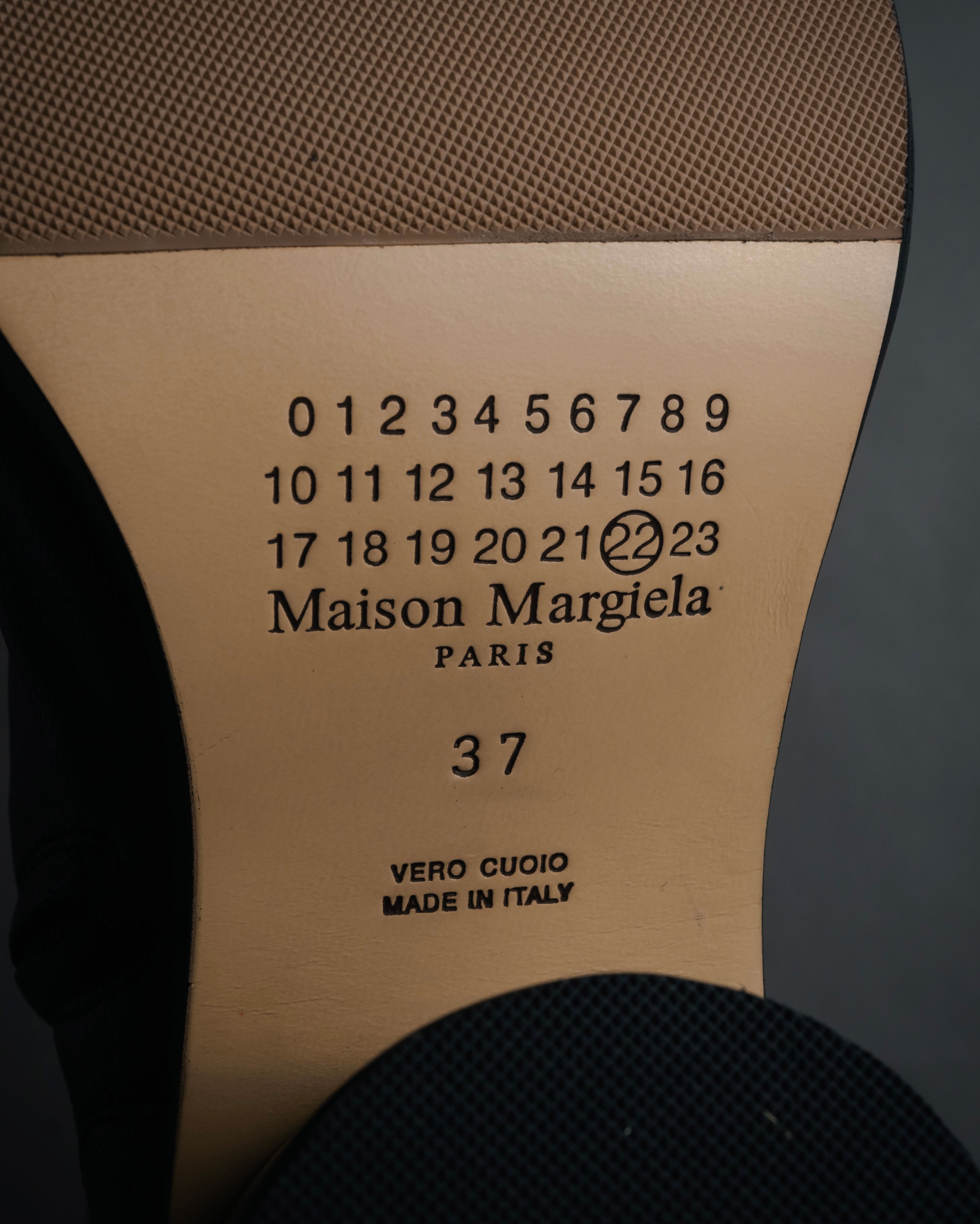 –SPECIAL– “Maison Margiela” 2020’s Tabi knee high boots