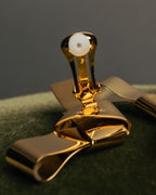 “JIL SANDER” 2021 sculptural ribbon metal clip earrings