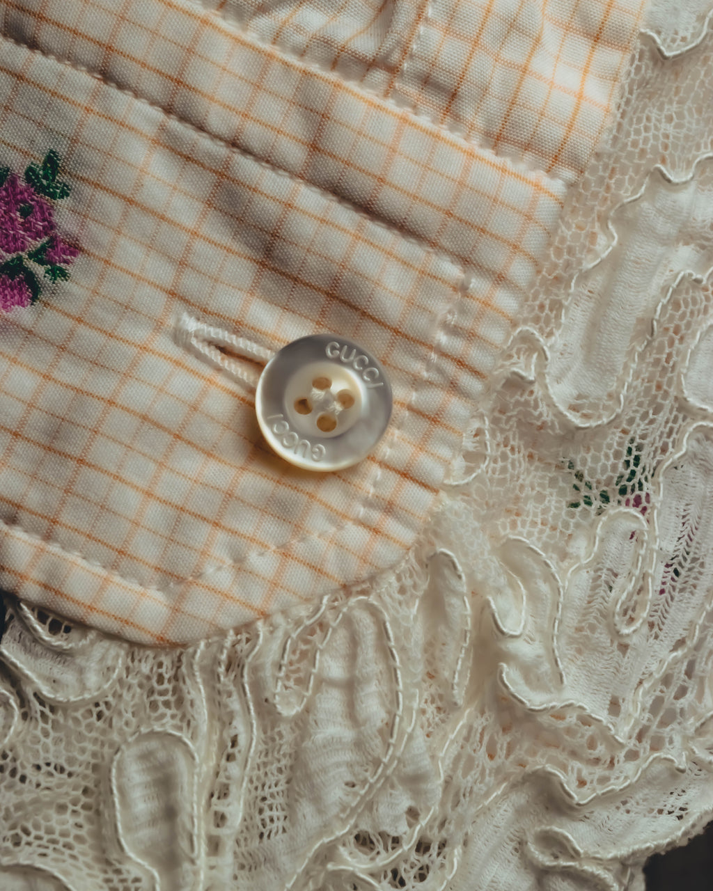 "GUCCI" 2010's-20's Romantic embroidered lace blouse