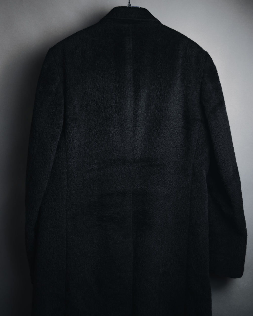 –SPECIAL– "GUCCI" 09-12’s Classically tailored llama-blend Chesterfield coat