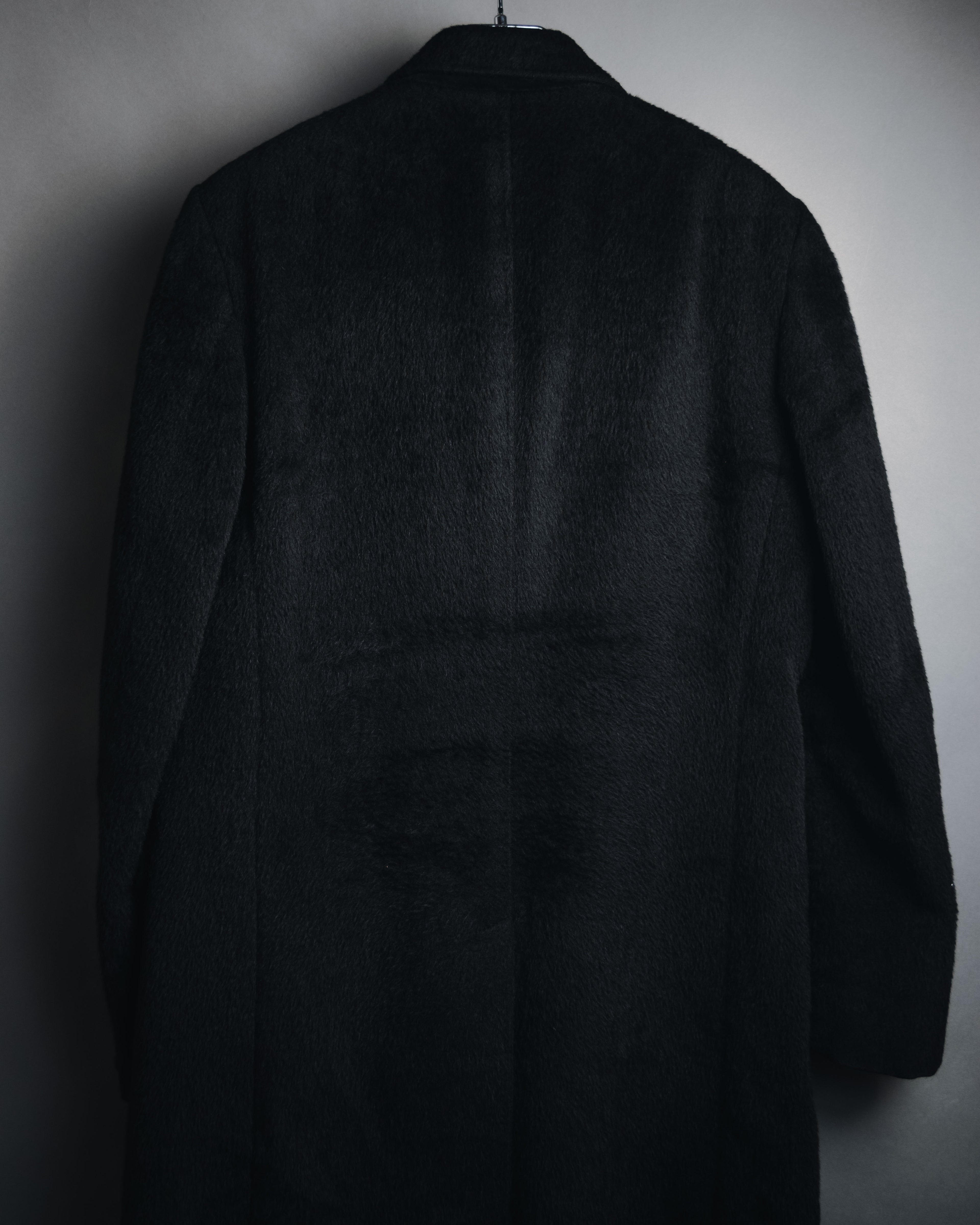 –SPECIAL– "GUCCI" 09-12’s Classically tailored llama-blend Chesterfield coat