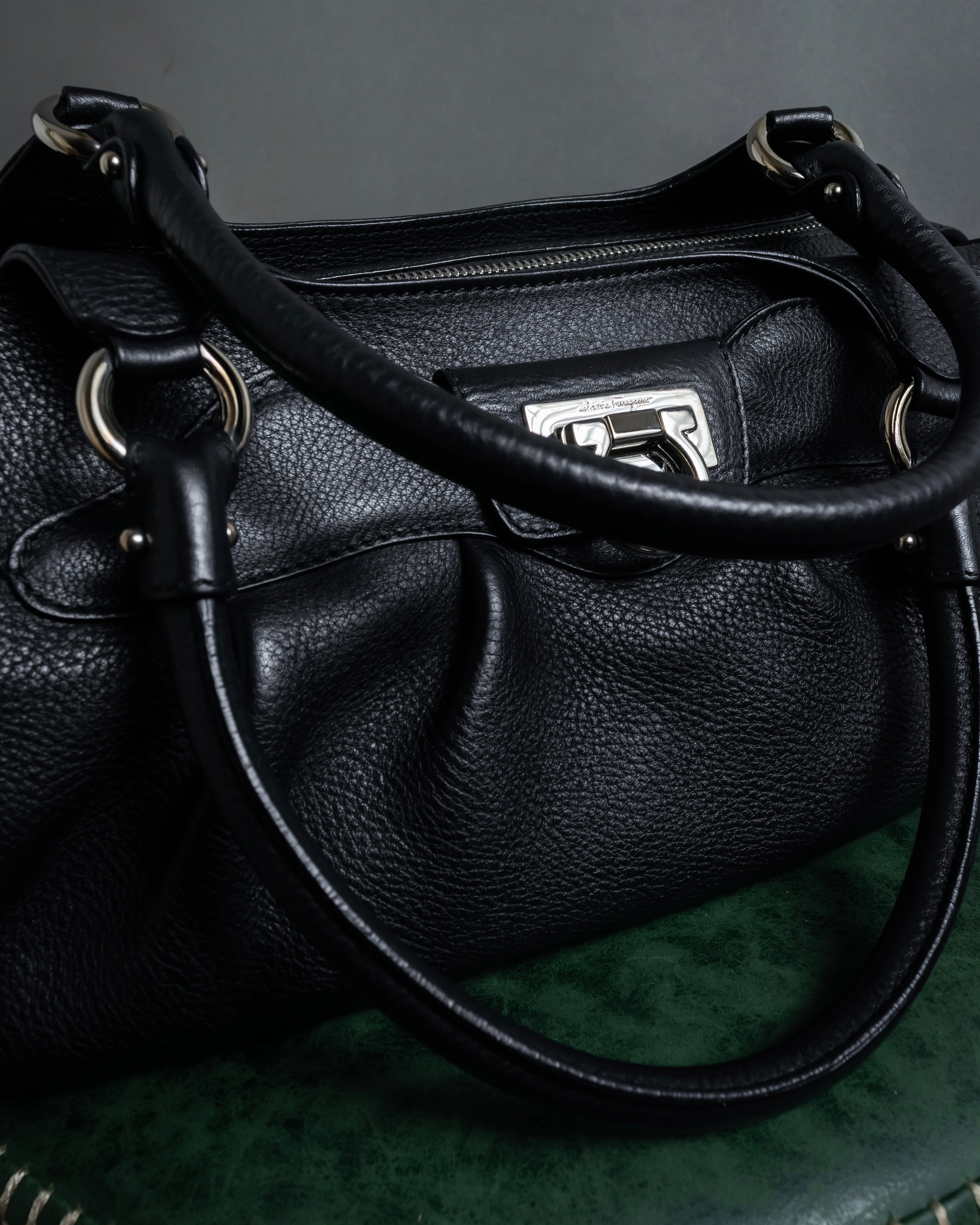 "Salvatore Ferragamo" Gancini motif gathered design leather bag