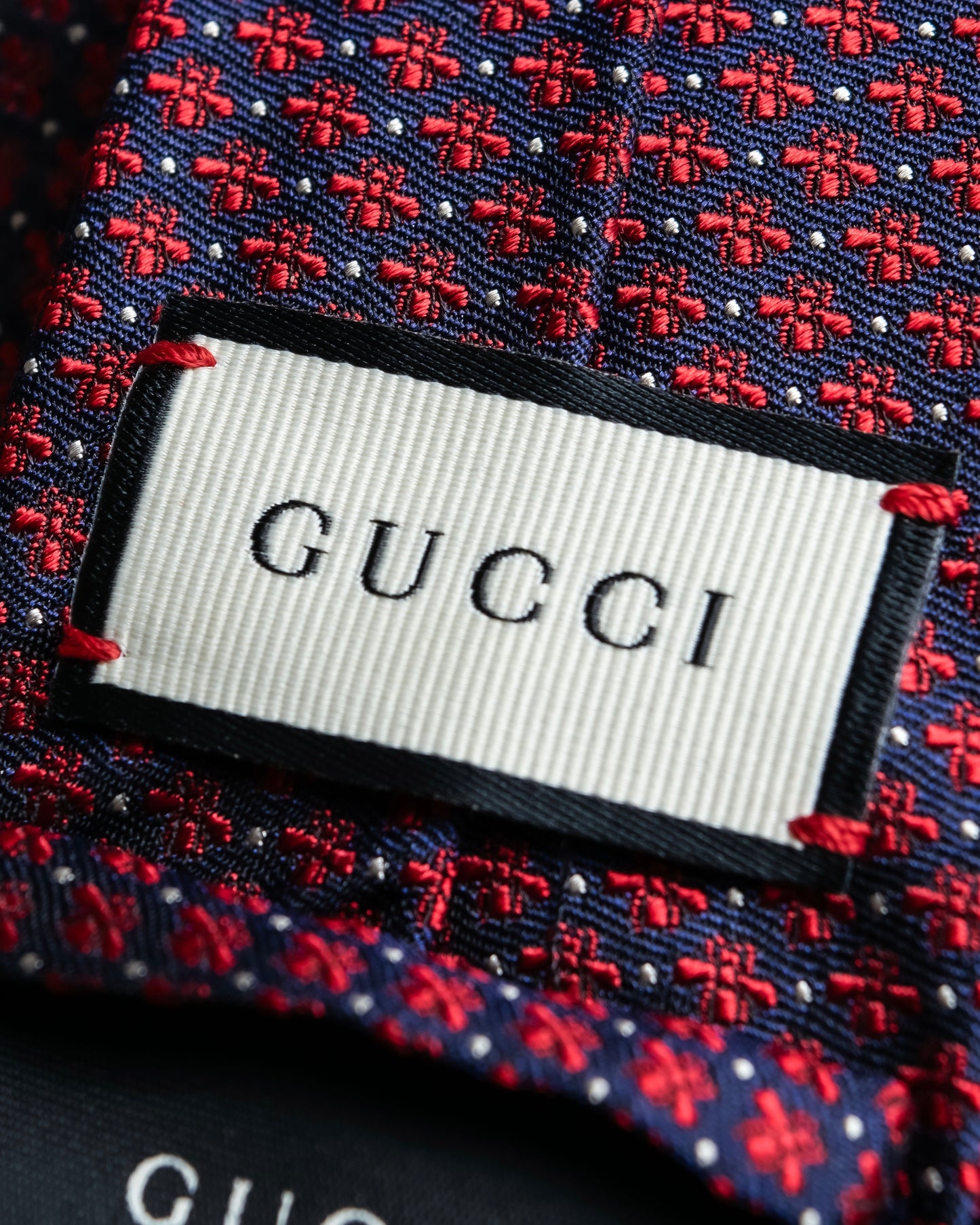 "GUCCI" Bee embroidery pattern multi colored neck tie