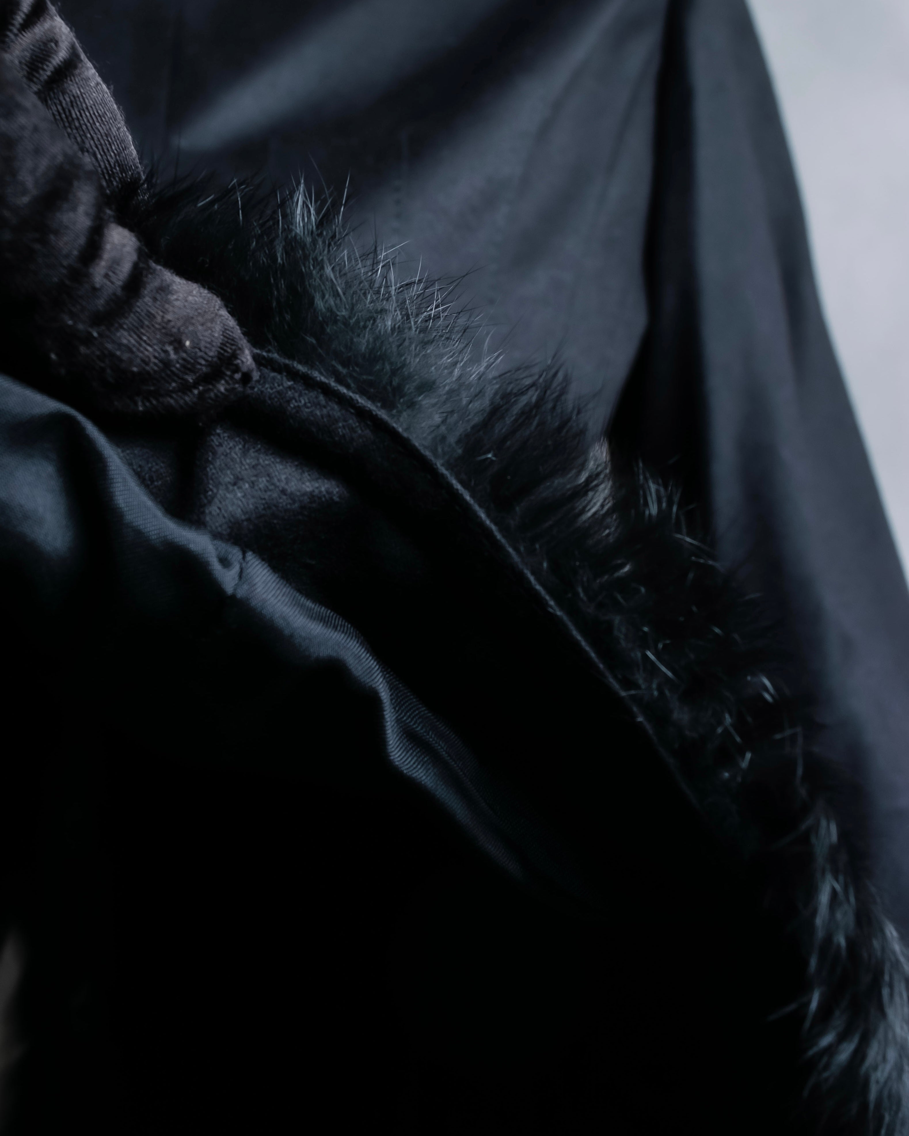 "Alexandar McQueen" Fur trimmed design shaped tailored jacket