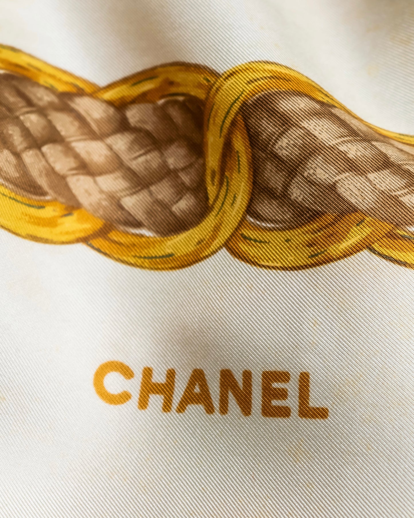 "CHANEL" 100% silk chain pattern large scarf