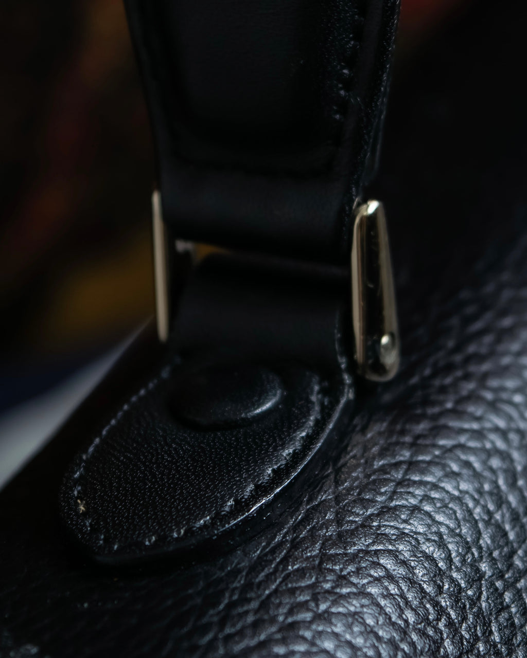 "BURBERRYS" Cylinder shaped leather one handle bag