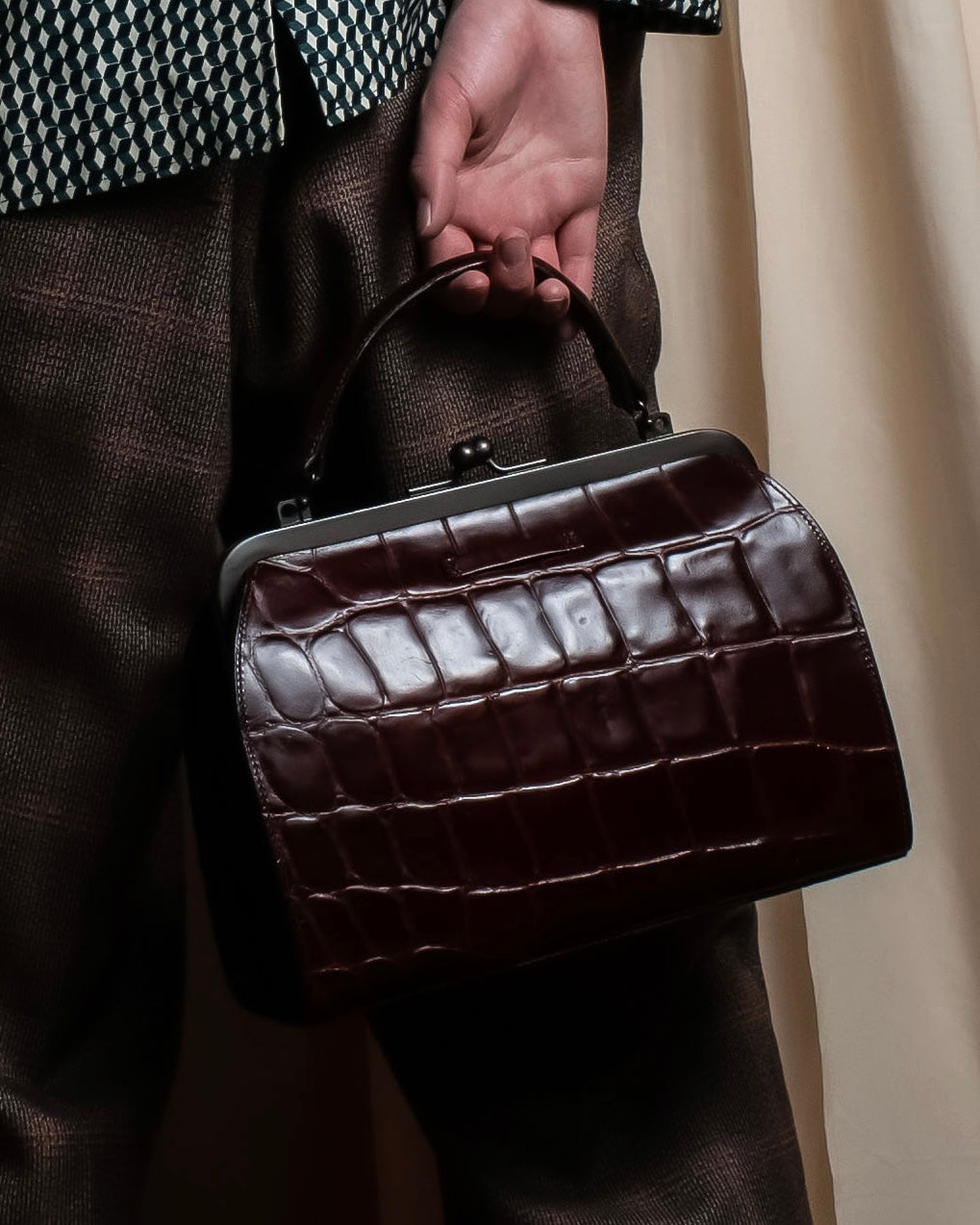 "JEAN PAUL GAULTIER" Logo engraved crocodile embossed 2way leather bag