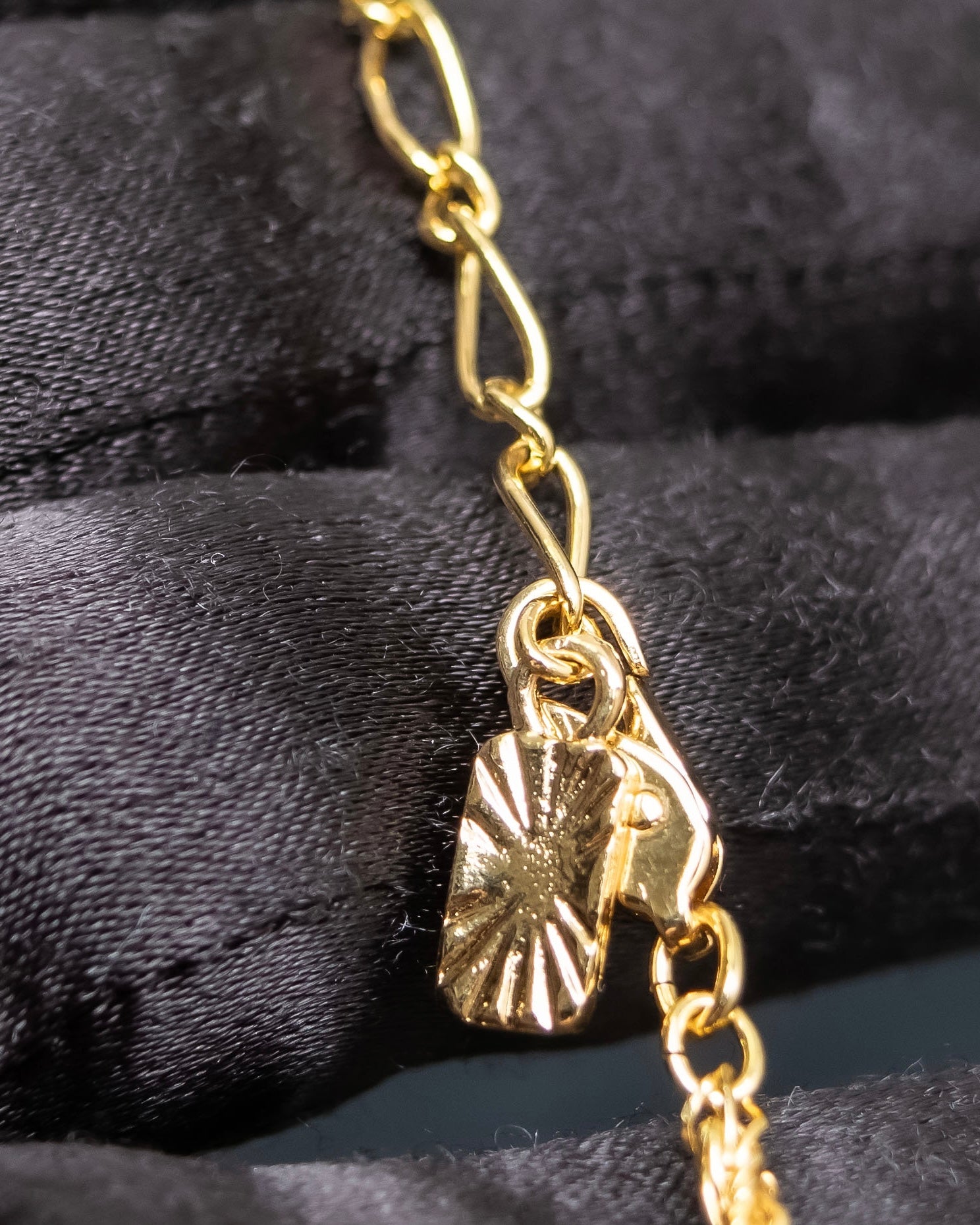 "YVES SAINT LAURENT" rhinestone motif gold necklace