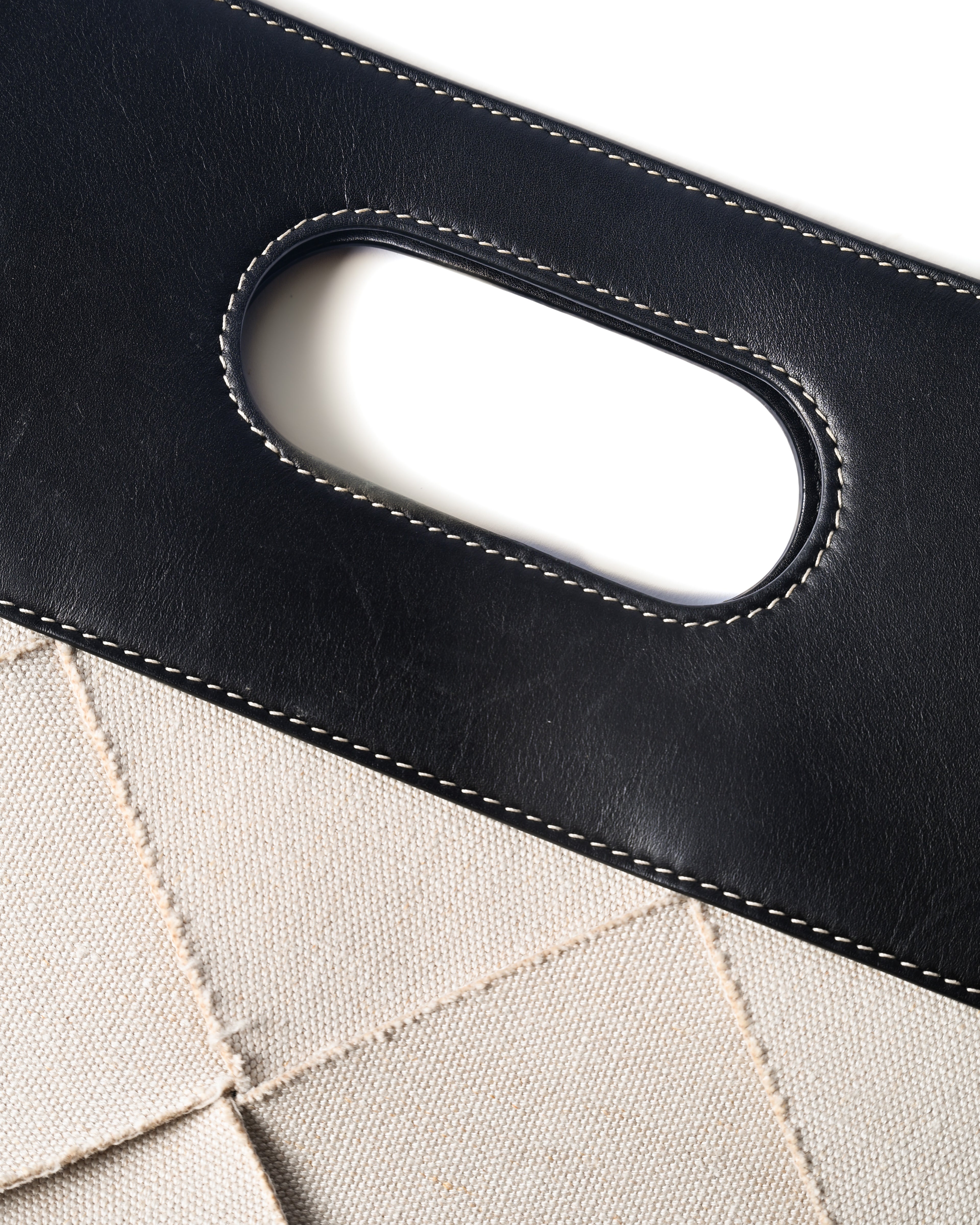 BOTTEGA VENETA/ Maxi Intrecciato Slip Canvas & Leather Handbag Beige & Black