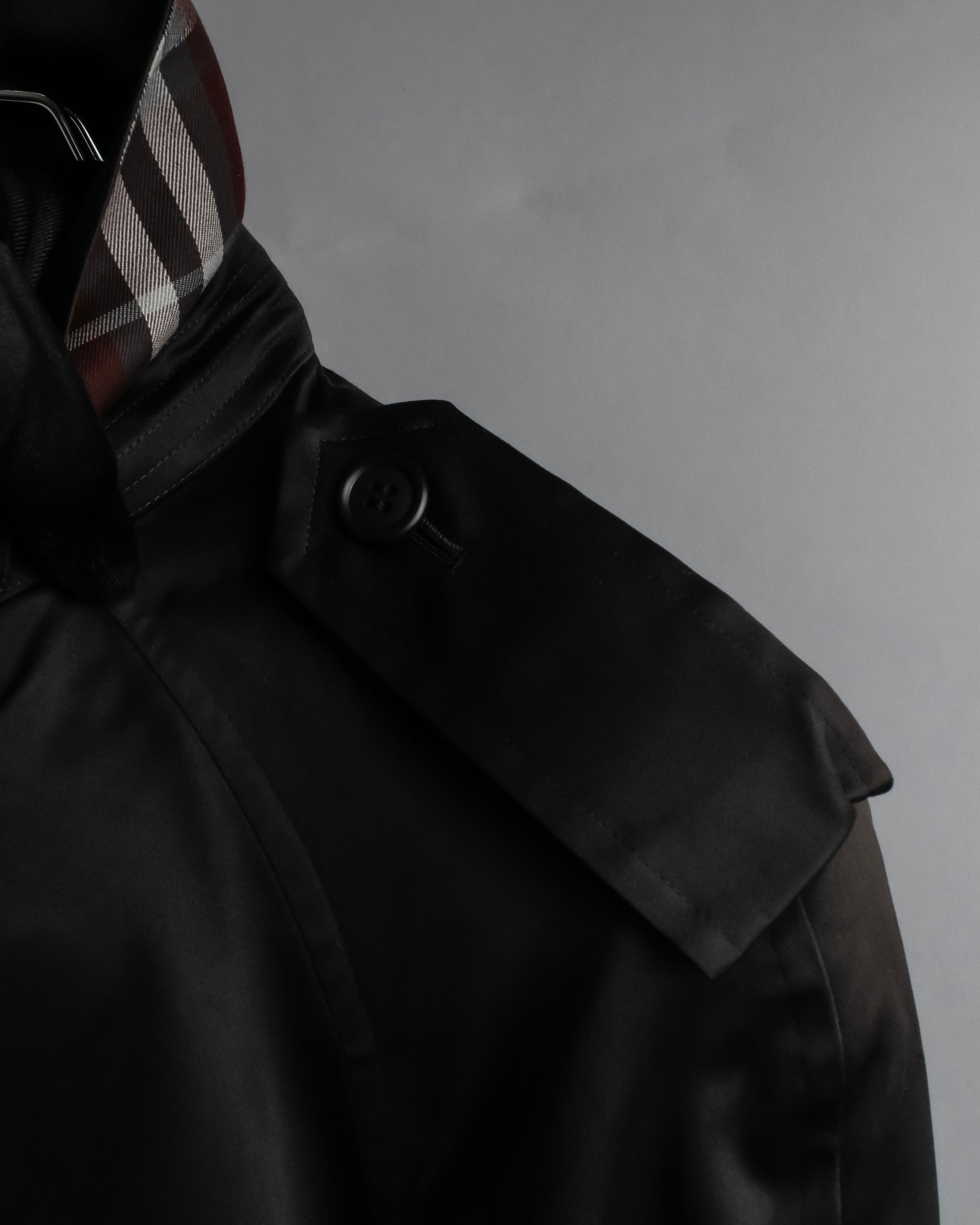 "BURBERRYS" Traditional detail double-breasted stand color trench coat