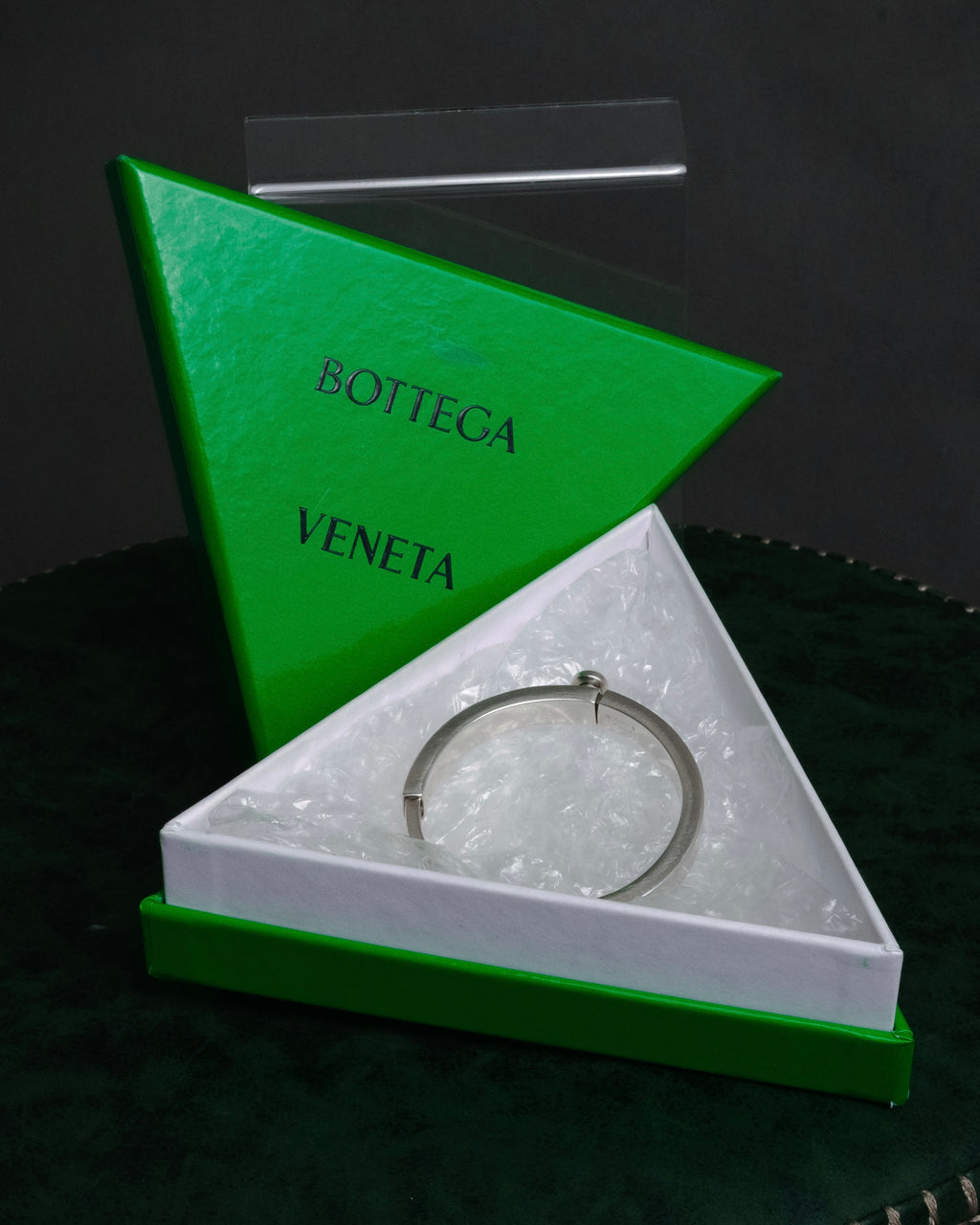 “BOTTEGA VENETA” 2019-2024 Sculptural hinged bangle