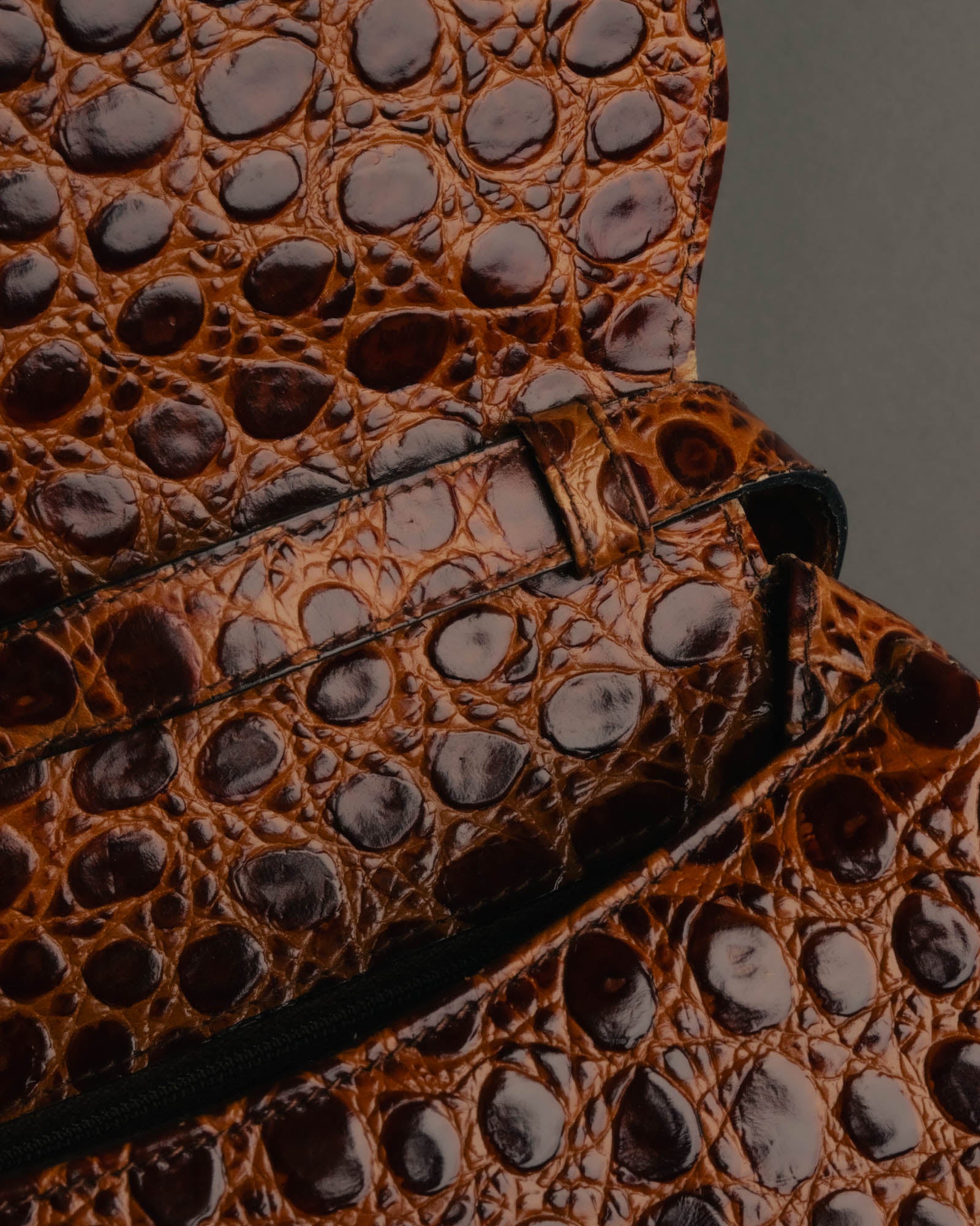 -SPECIAL- "Salvatore Ferragamo" 90's Glossy crocodile pattern shoulder bag