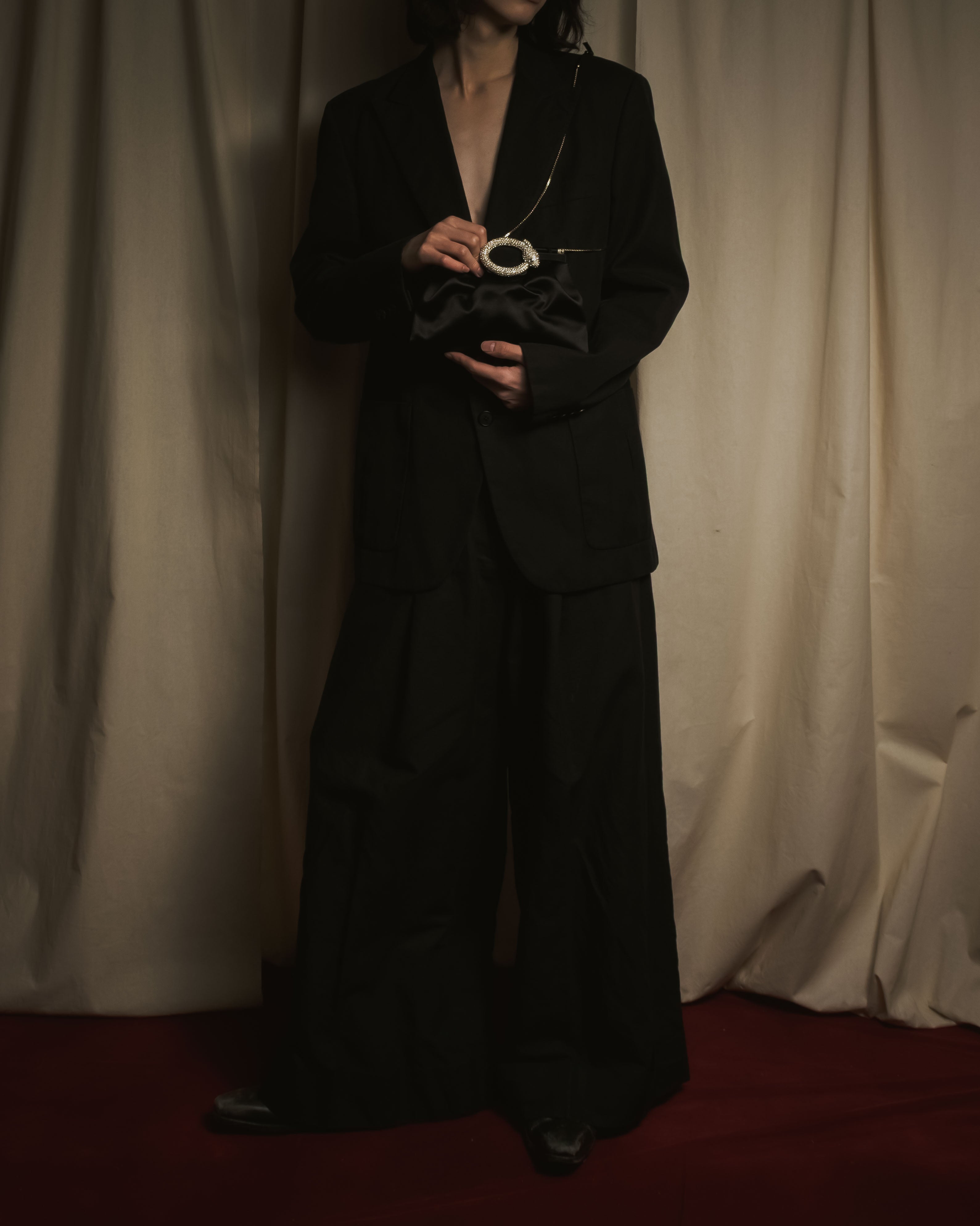 瓦伦蒂诺·加拉瓦尼 80年代末-90年代初水晶蛇形扣缎面晚宴包