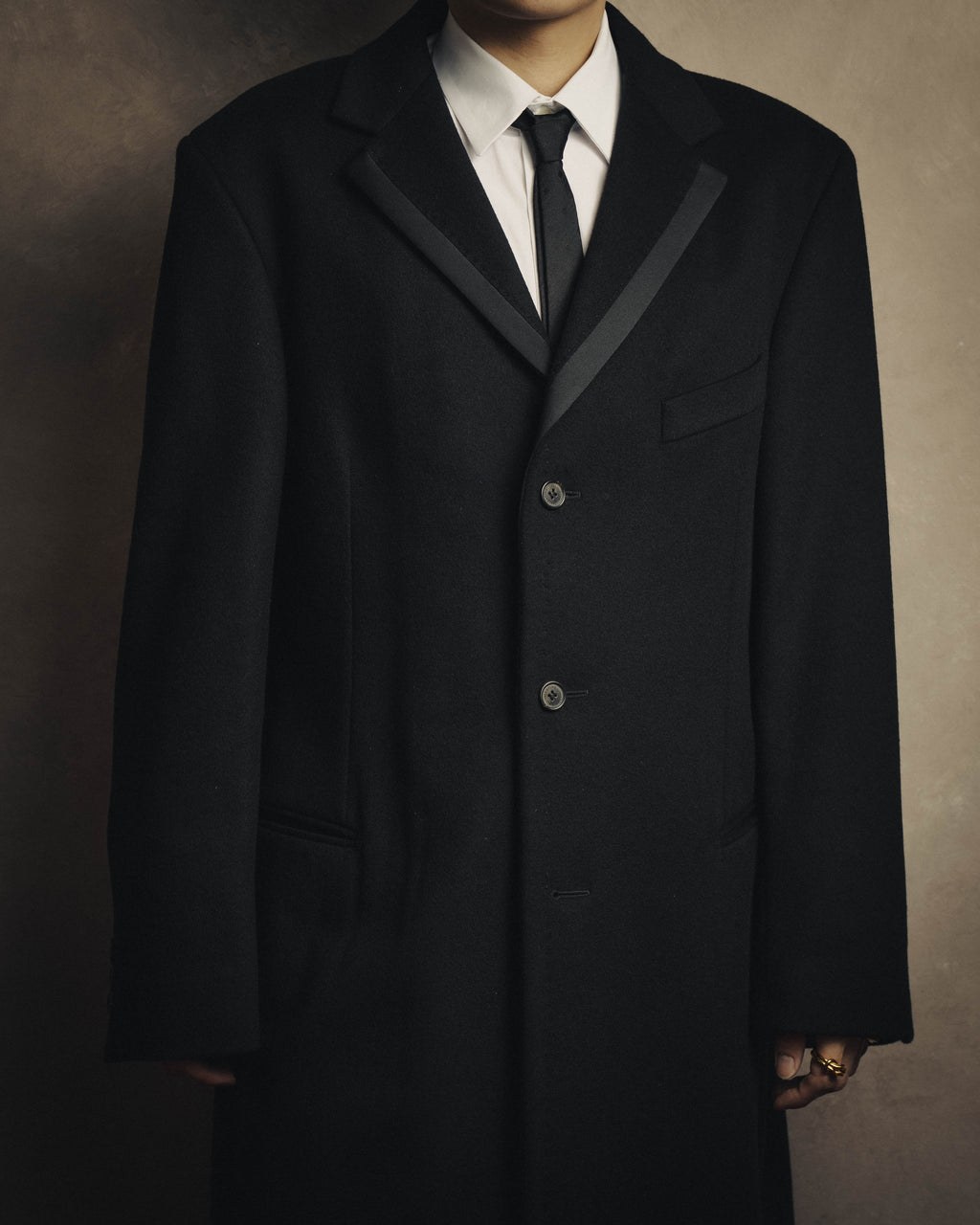 -SPECIAL- “VALENTINO” 2000’s Satin lapel single breasted wool coat