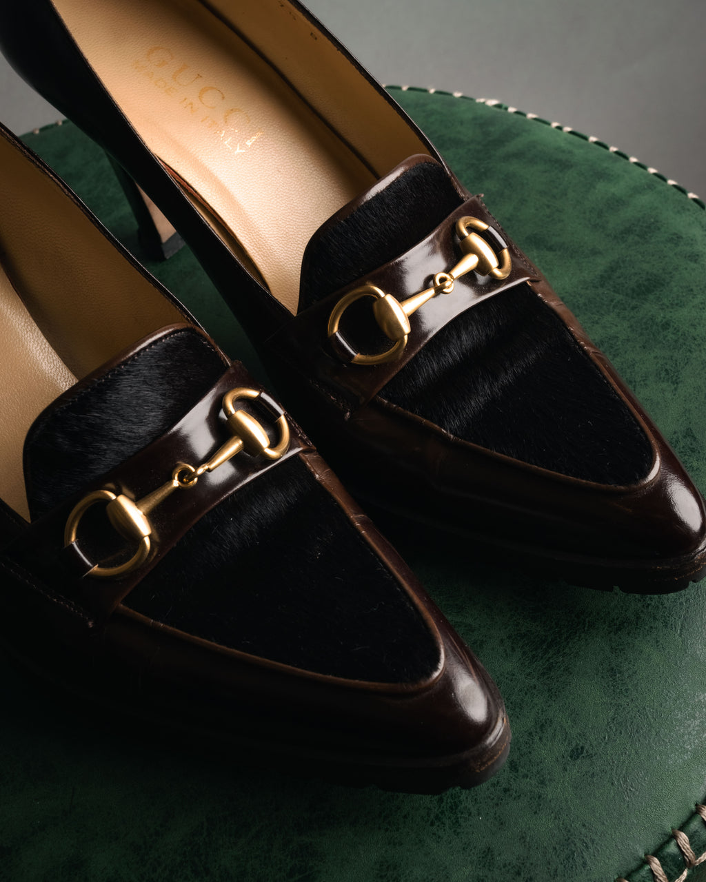 “GUCCI” 90’s-00’s patent leather horsebit pumps