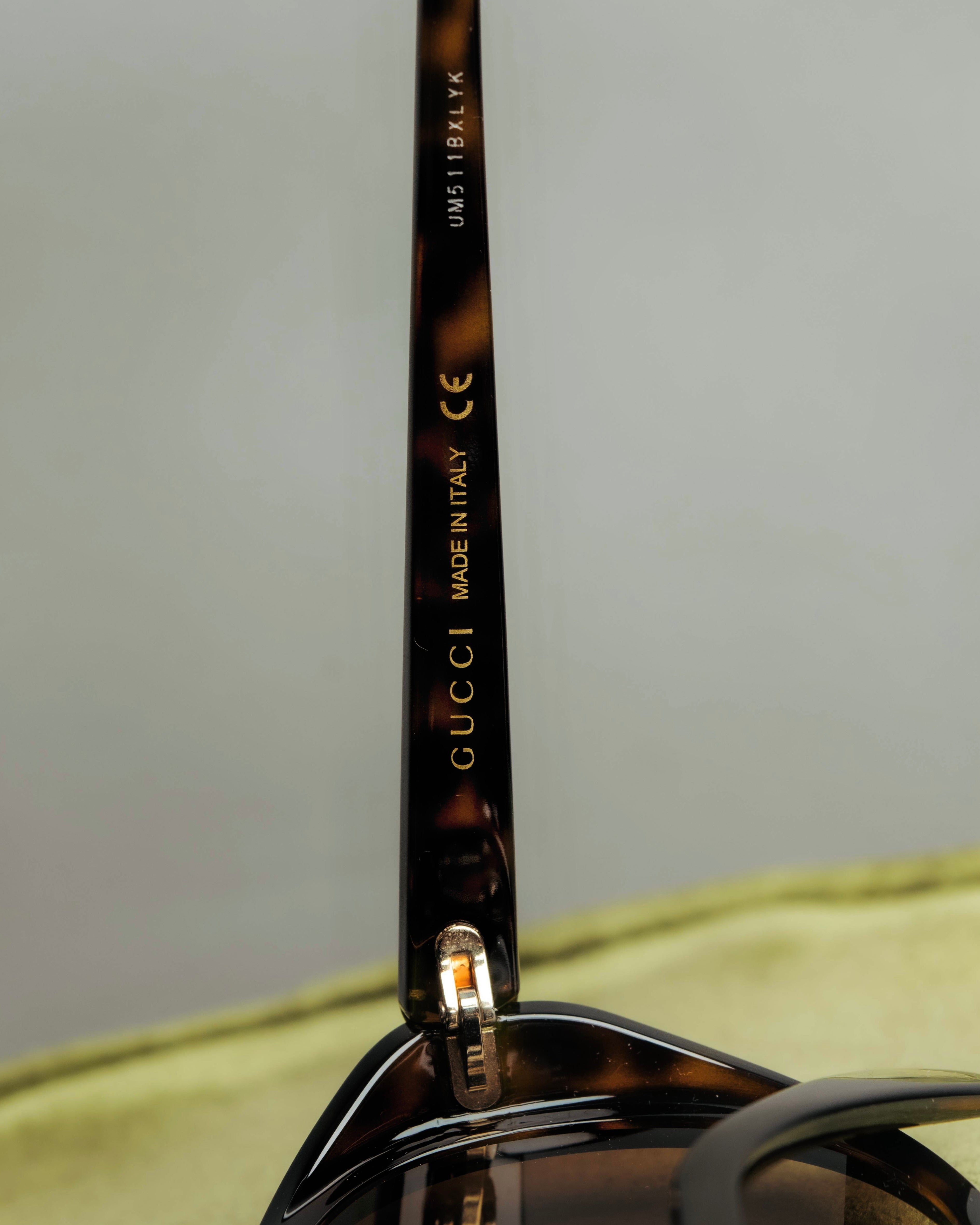 "GUCCI" 2010's Tortoiseshell oversized sunglasses