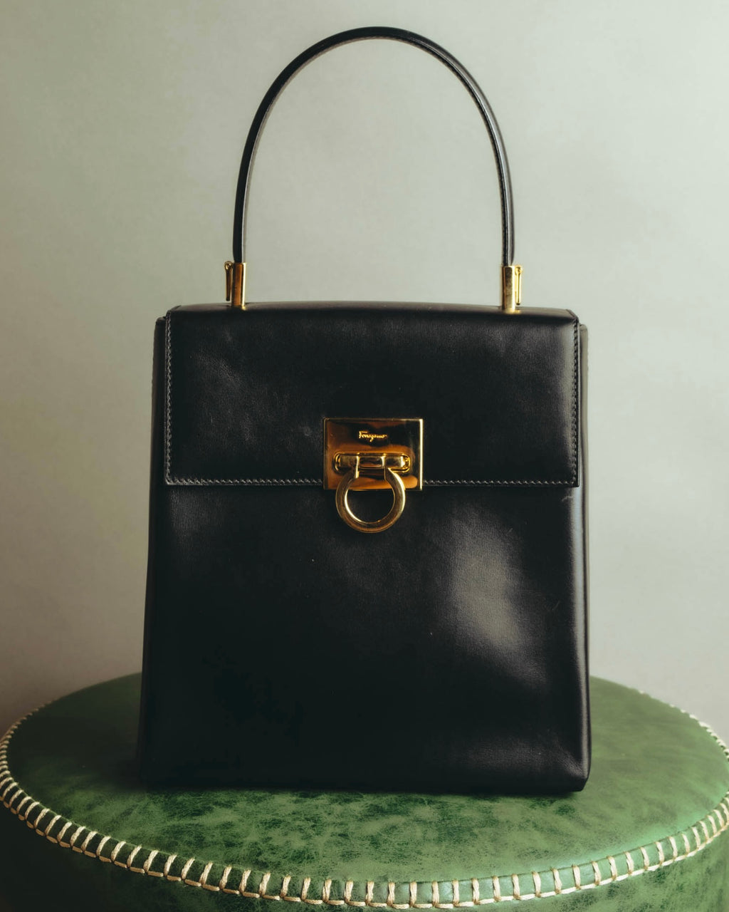 "Salvatore Ferragamo" 90's-00's Structured leather top handle handbag