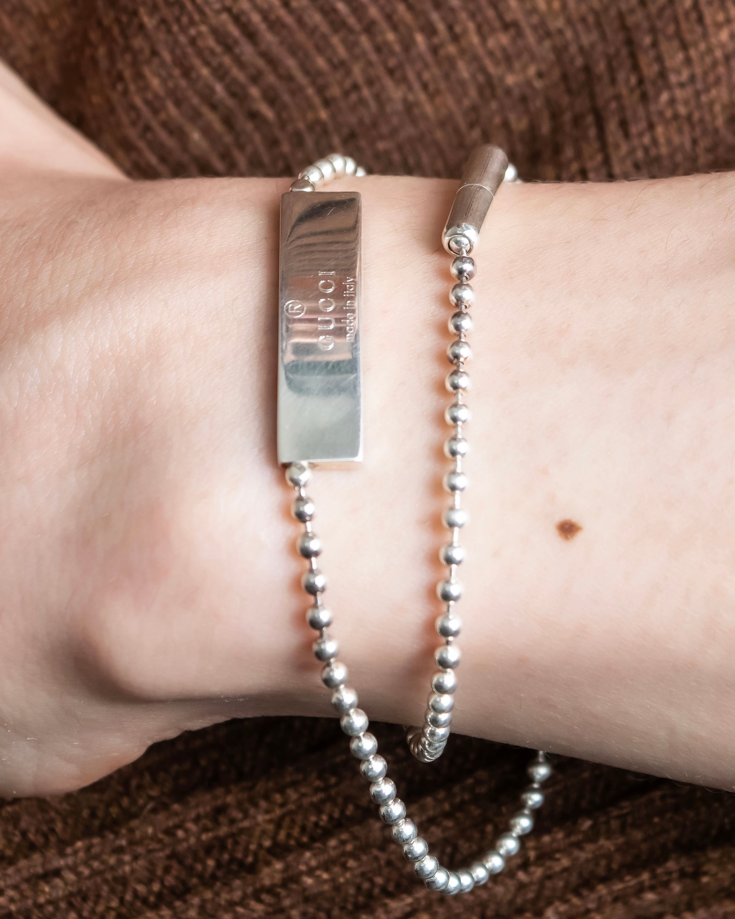 "GUCCI" Ball chain logo engraved plate bracelet