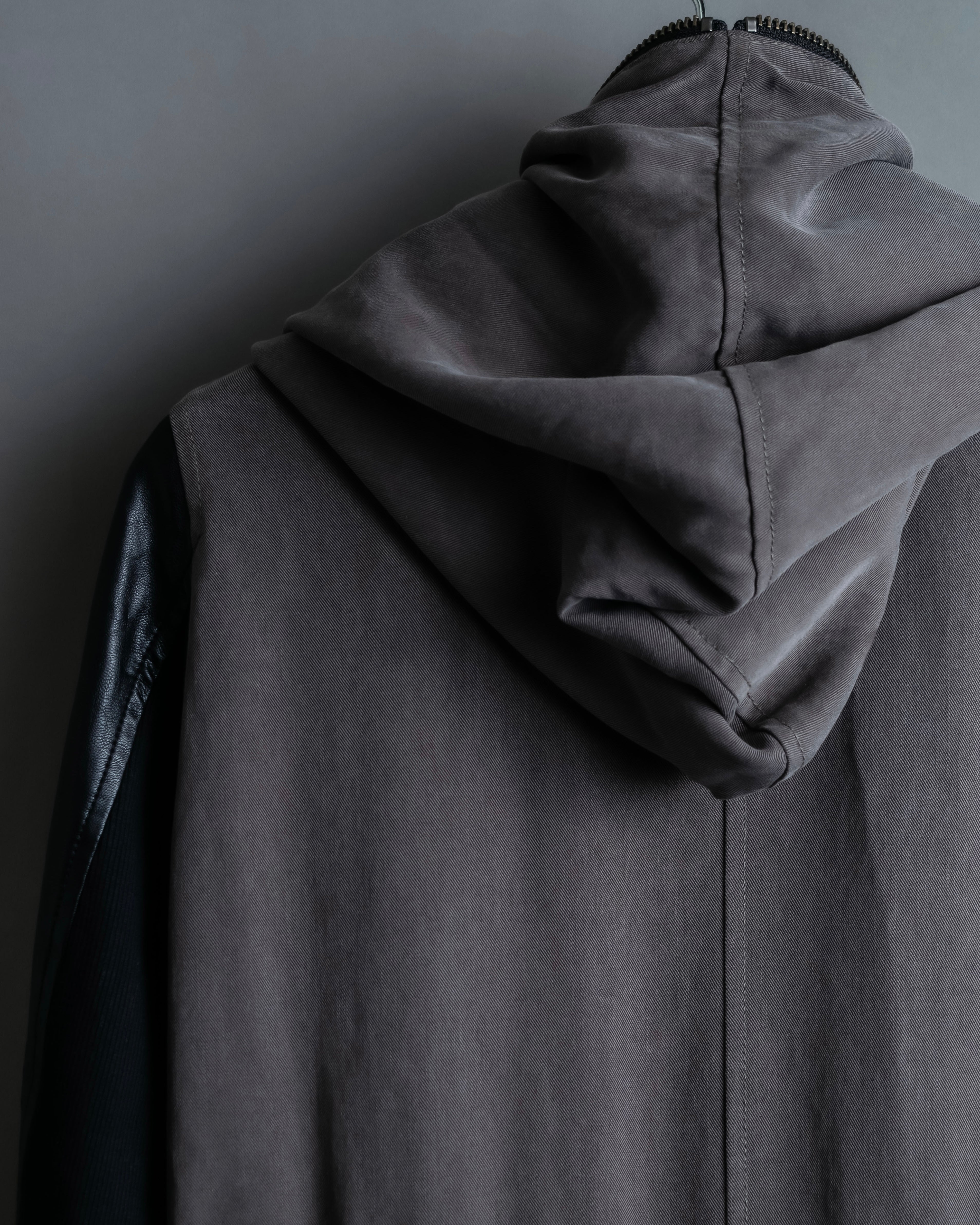 “DOUBLE STANDARD CLOTHING” Designed sleeve hooded middle coat
