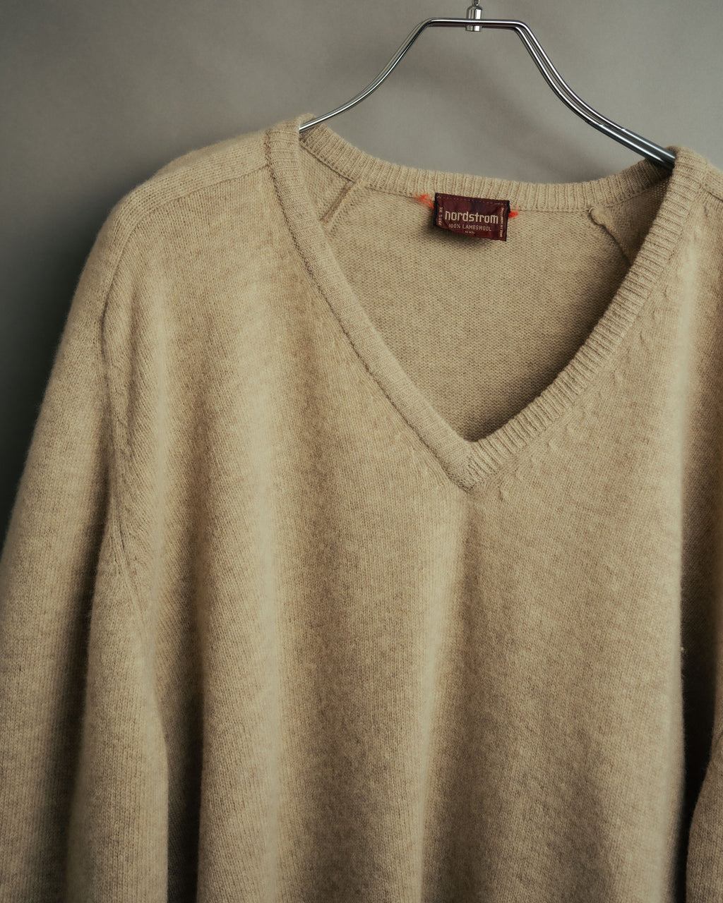 -MOOD Vintage Collections-
80’s-90’s V-neck lambswool knit