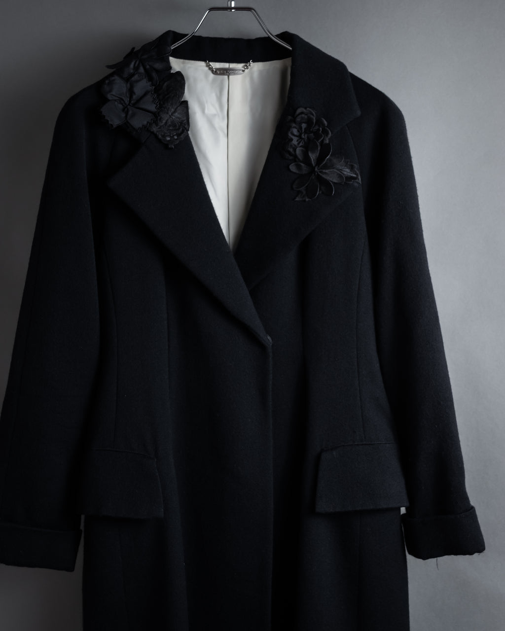 “KEITA MARUYAMA” Floral appliqué one-button chelsea coat