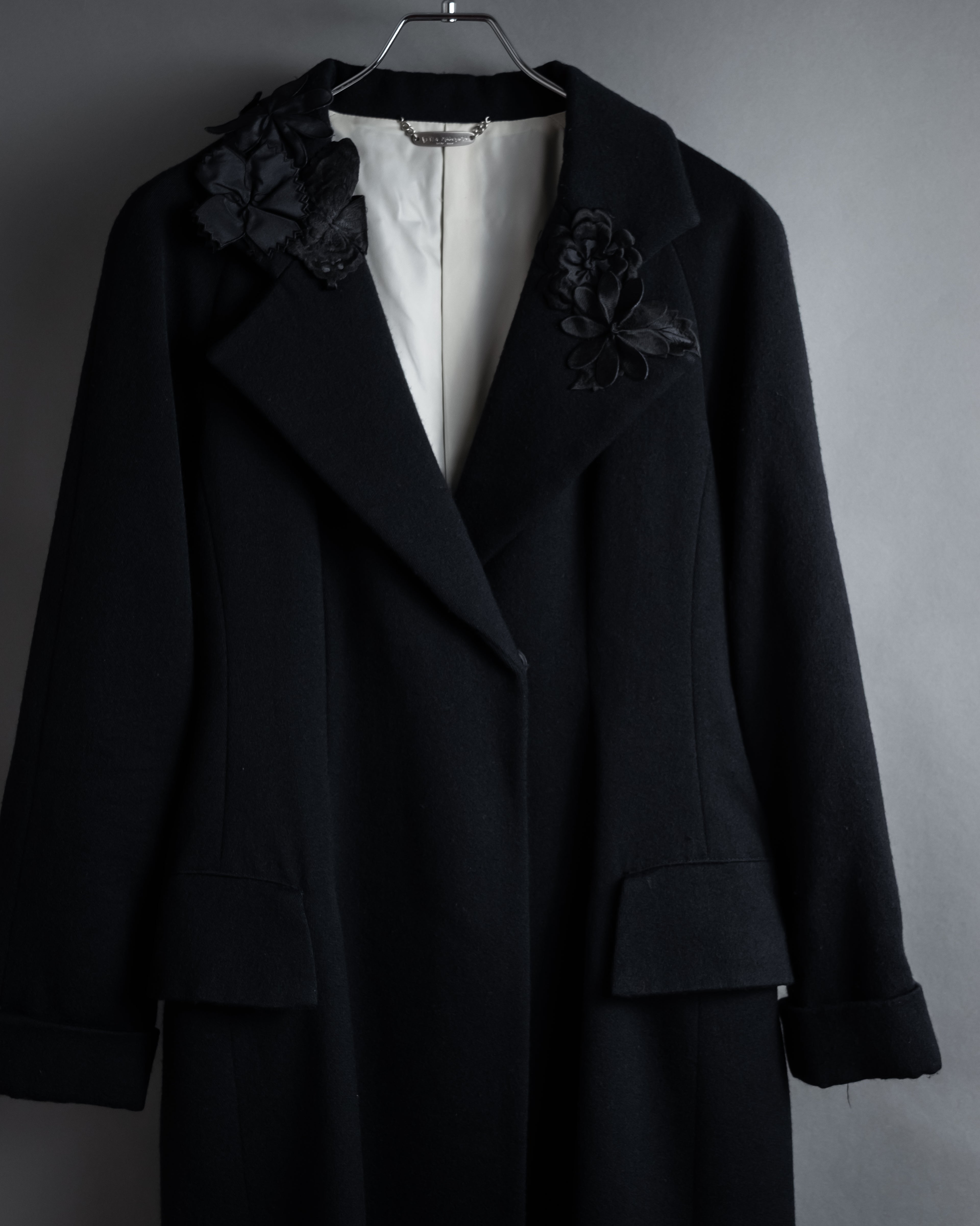 “KEITA MARUYAMA” Floral appliqué one-button chelsea coat