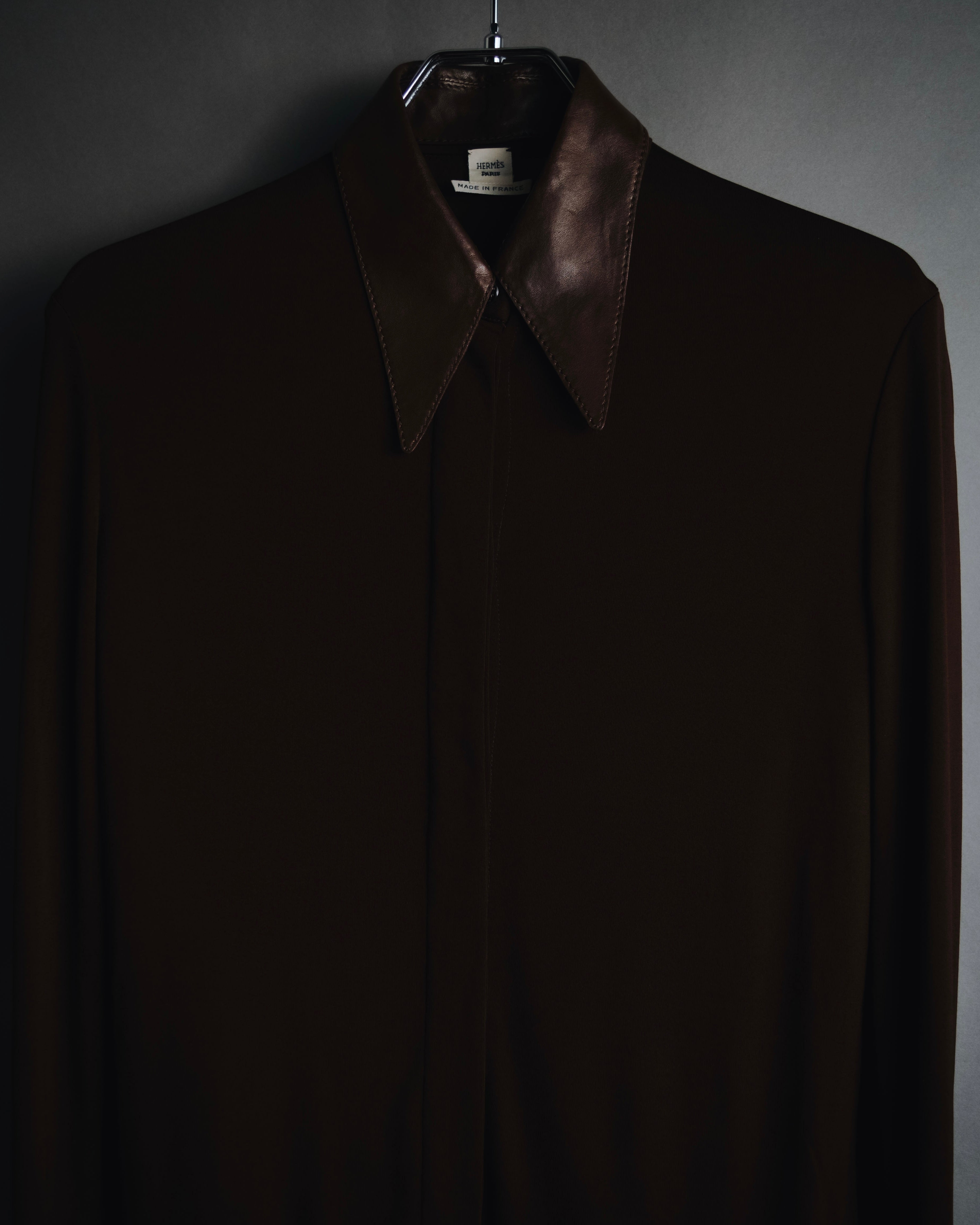 –SPECIAL– "HERMES"
00’s Transformable leather-trim viscose shirt